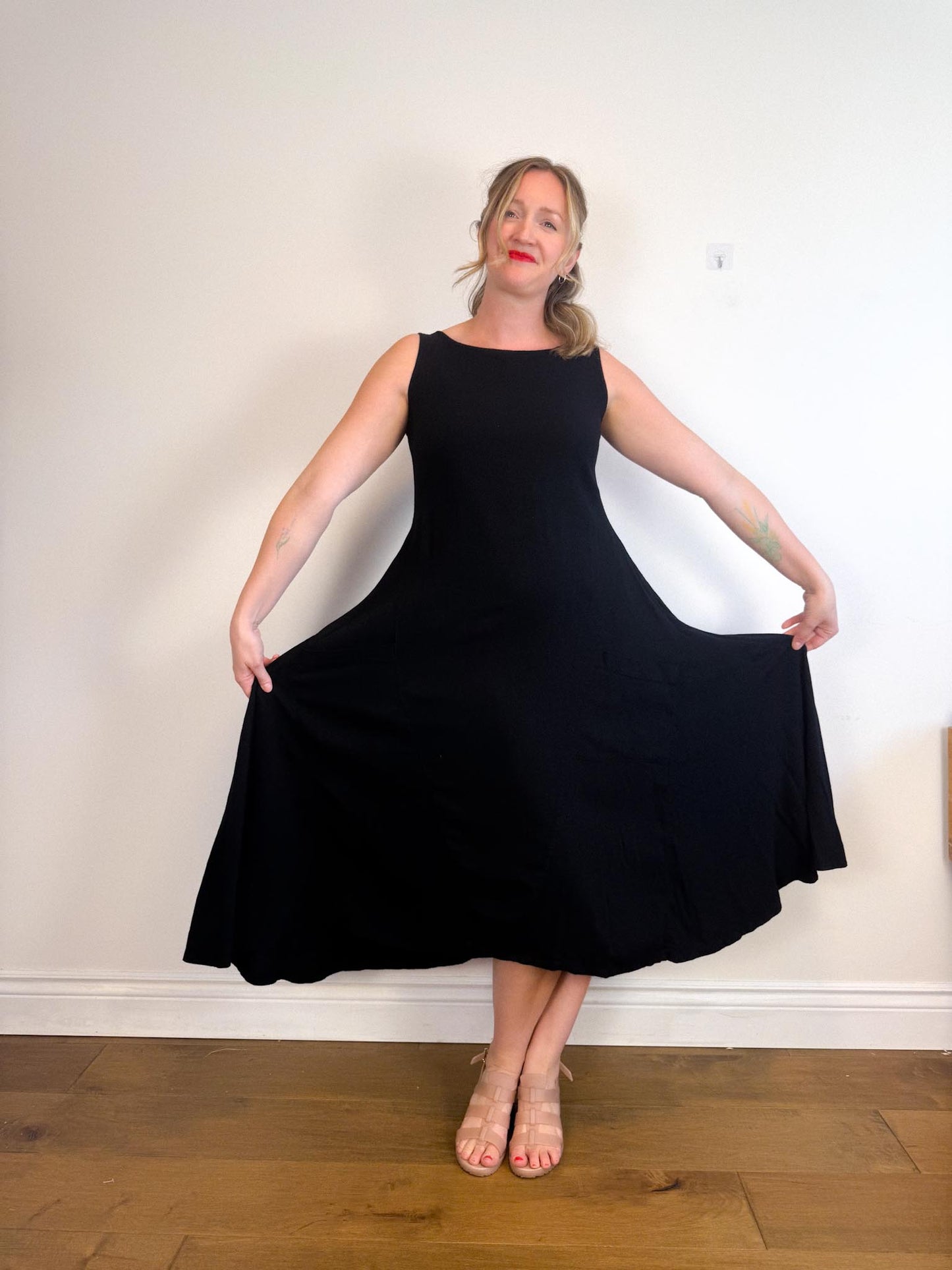 Kaliyana Canadian Slow Fashion Linen Midi Dress in Black (Size S-L)