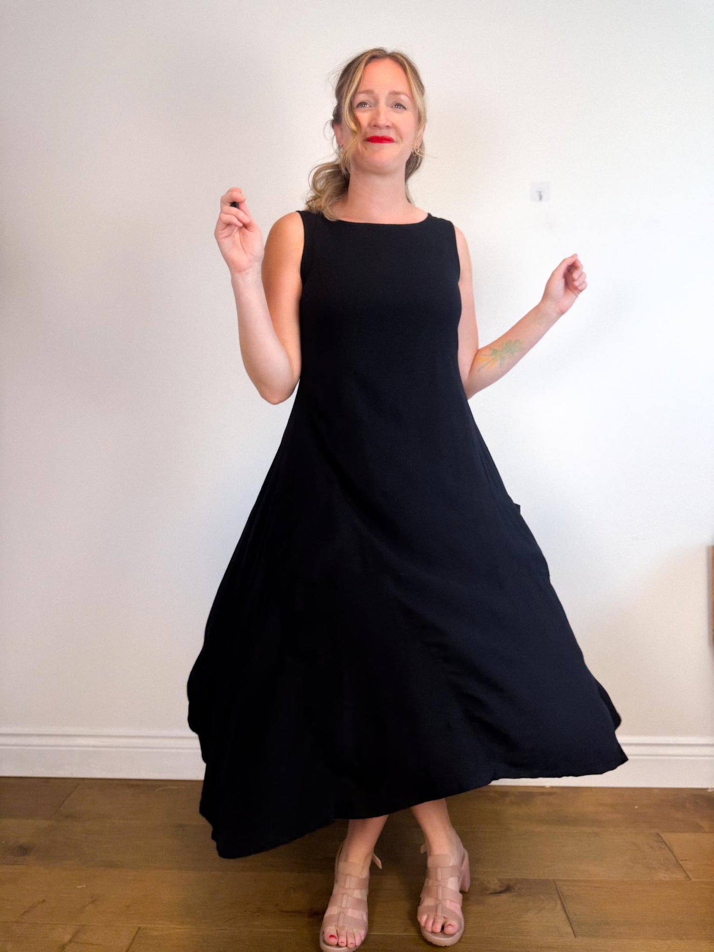Kaliyana Canadian Slow Fashion Linen Midi Dress in Black (Size S-L)