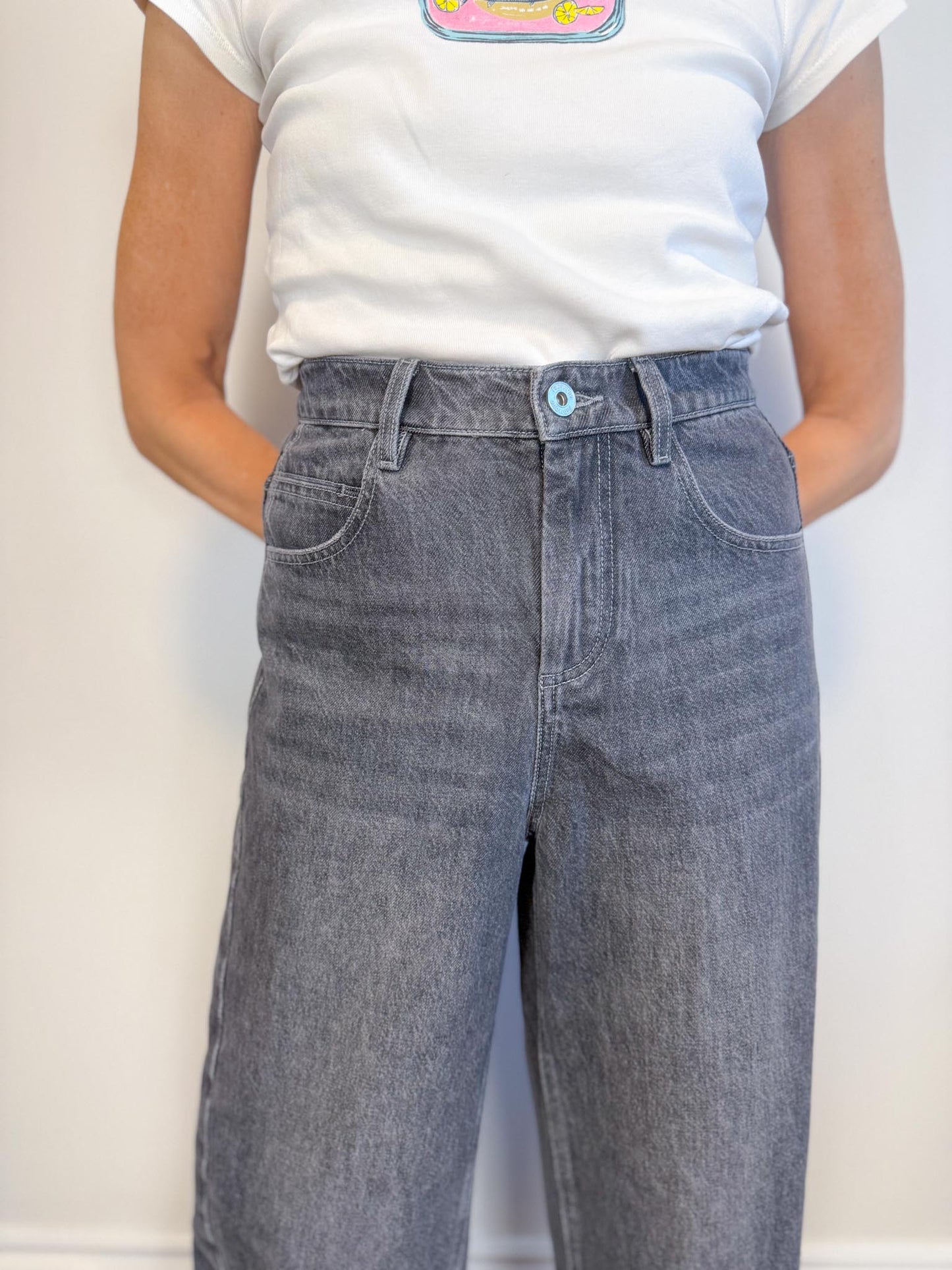 Fabrique Sustainable Barrel Leg Jeans in Faded Black Wash (Size S)