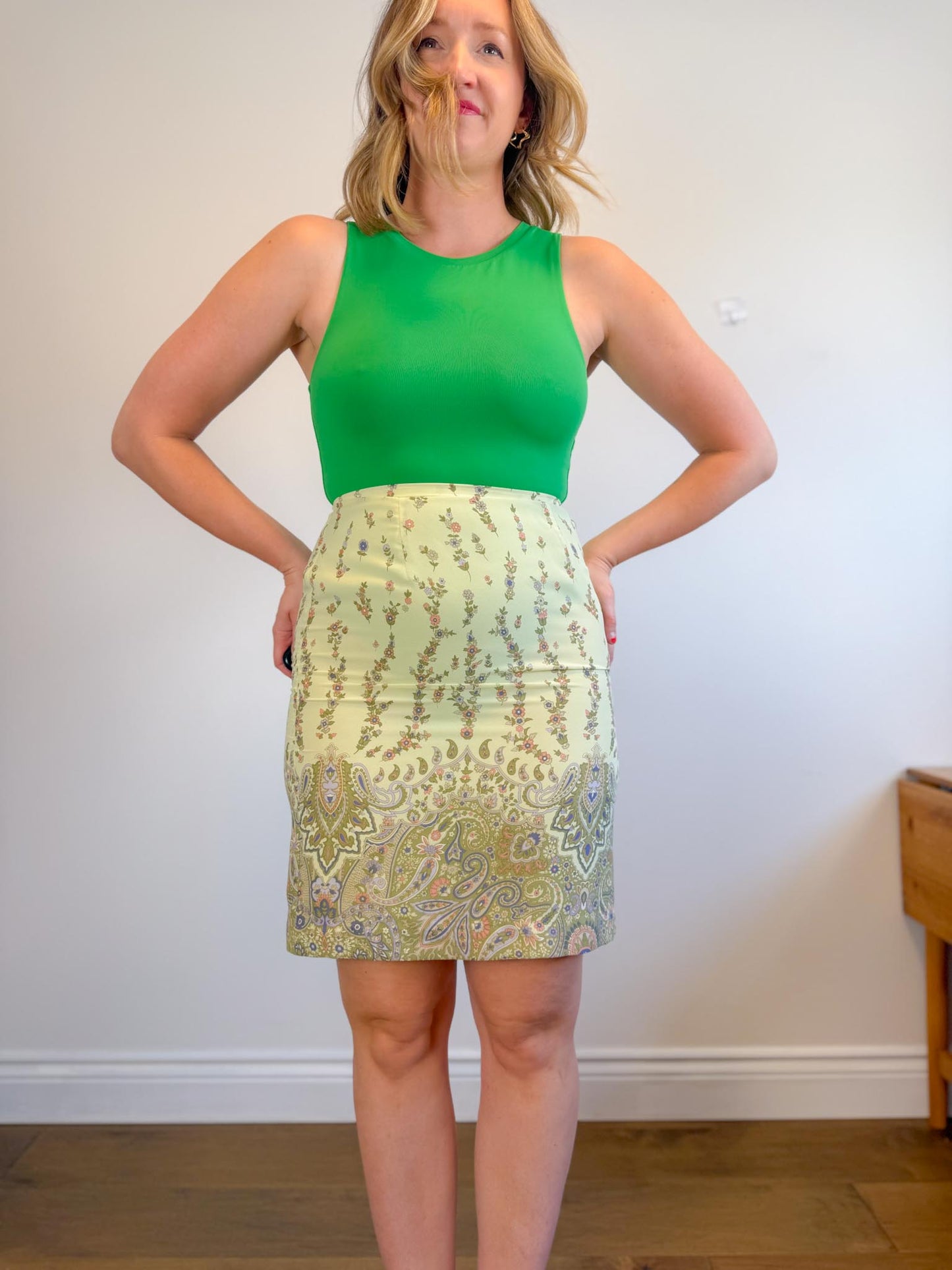 Babaton Contour Crew Bodysuit in Kelly Green (Size M)