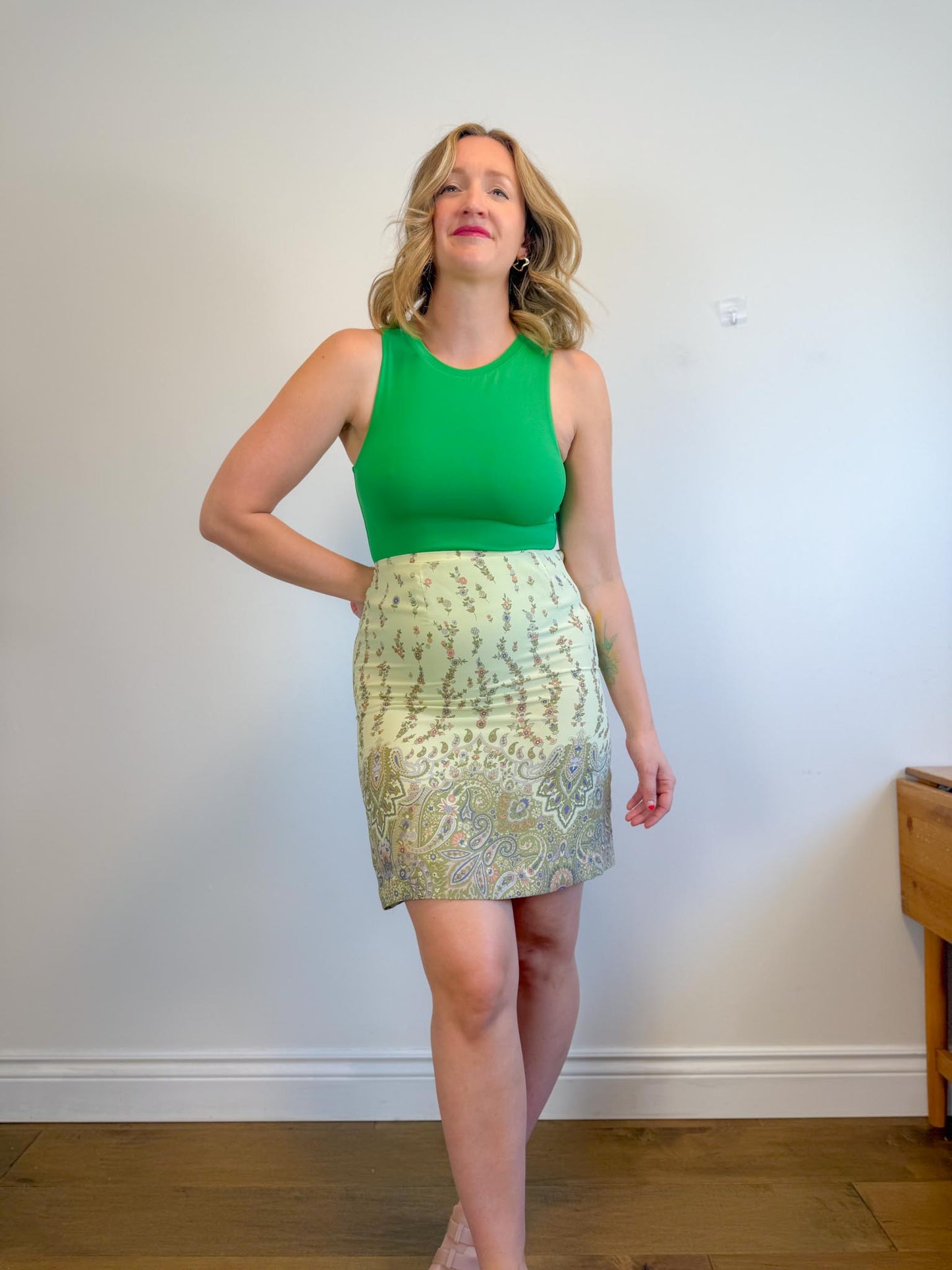 Babaton Contour Crew Bodysuit in Kelly Green (Size M)