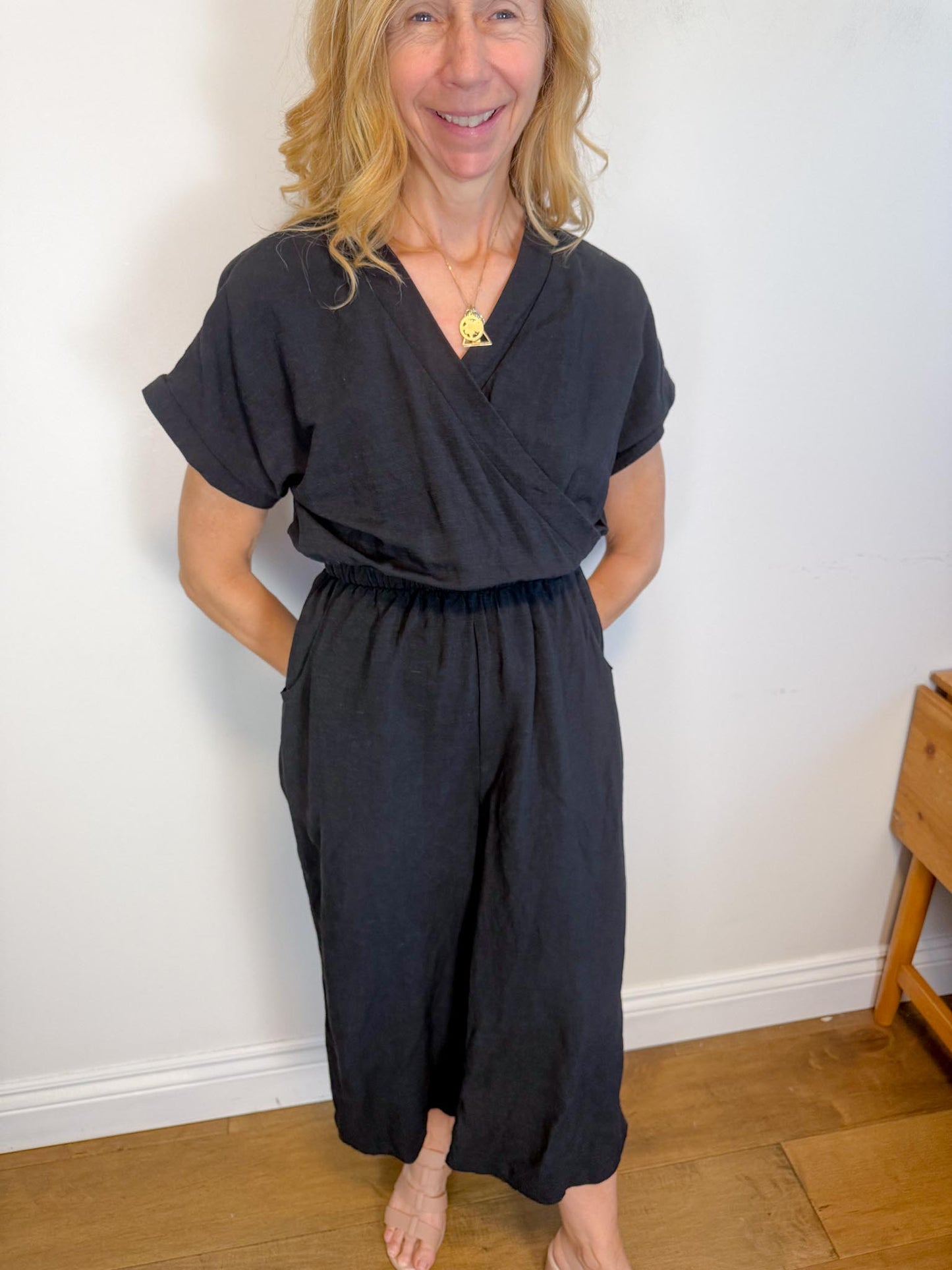 Melow Slow Fashion "Elka Jumpsuit in Black" (Size XS/S)