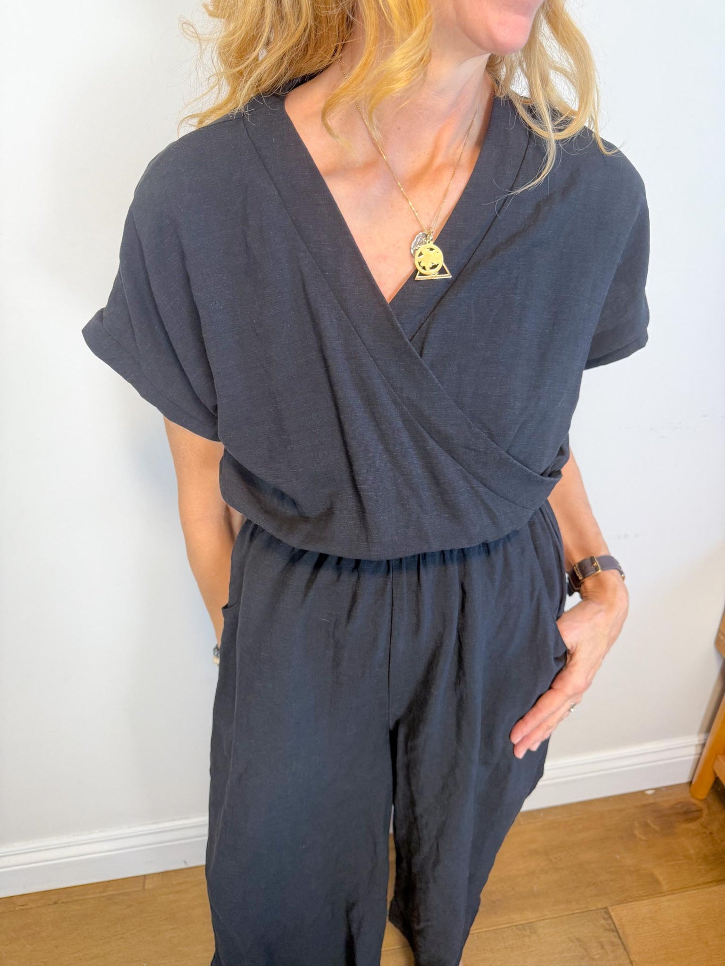 Melow Slow Fashion "Elka Jumpsuit in Black" (Size XS/S)
