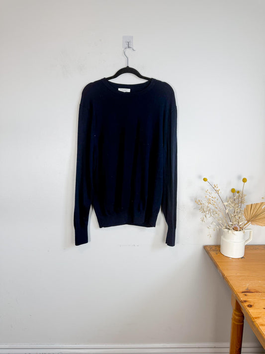 Banana Republic Extra Fine Merino Wool Sweater in Navy (Size L)