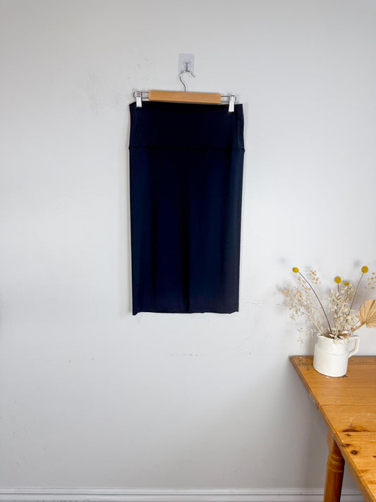 Epoque Evolution "The One Pencil Skirt in Black" (Size M)