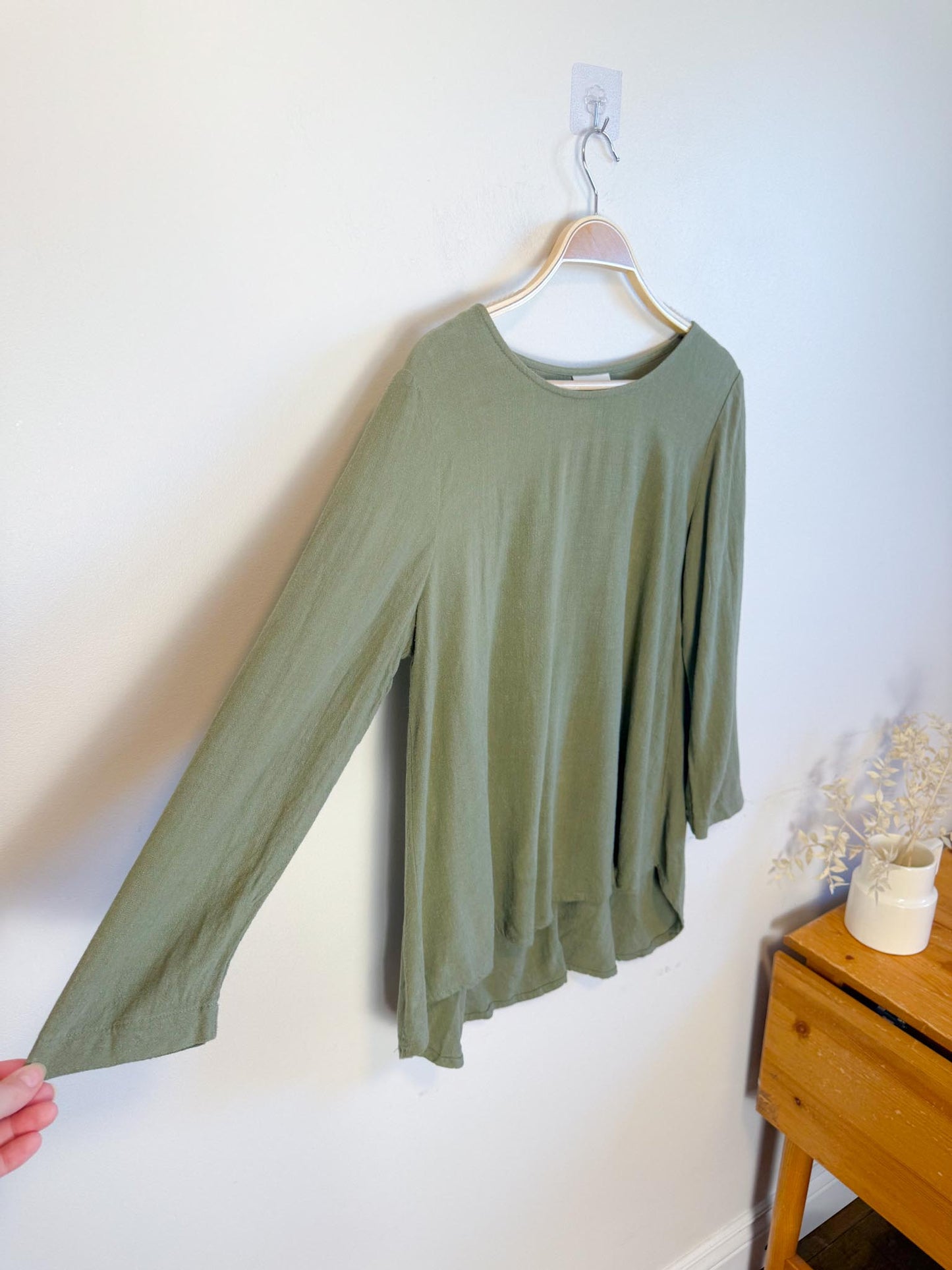 Amanda Moss Slow Fashion "The Neala Top in Sage Green" (Size M/L)
