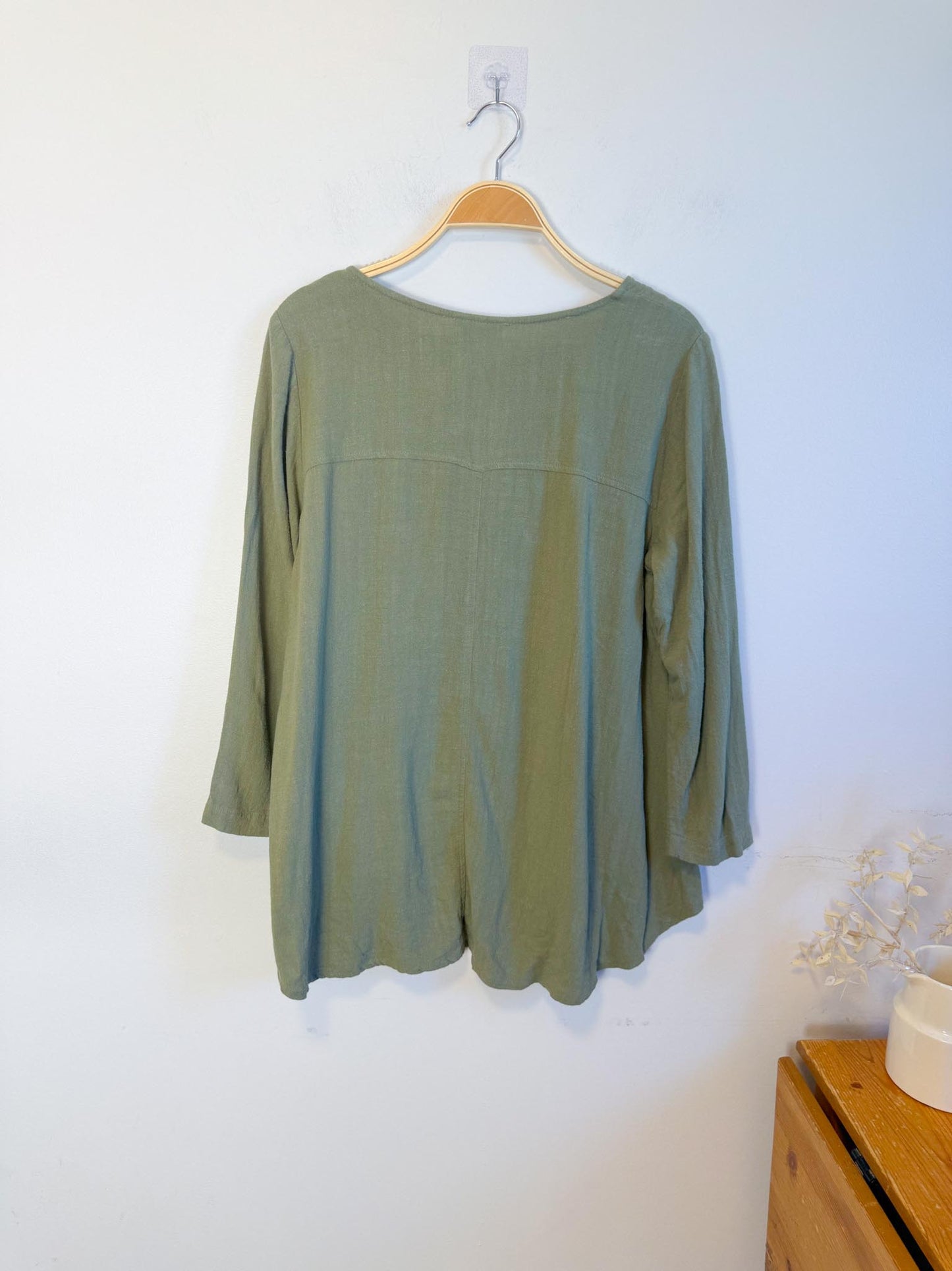 Amanda Moss Slow Fashion "The Neala Top in Sage Green" (Size M/L)