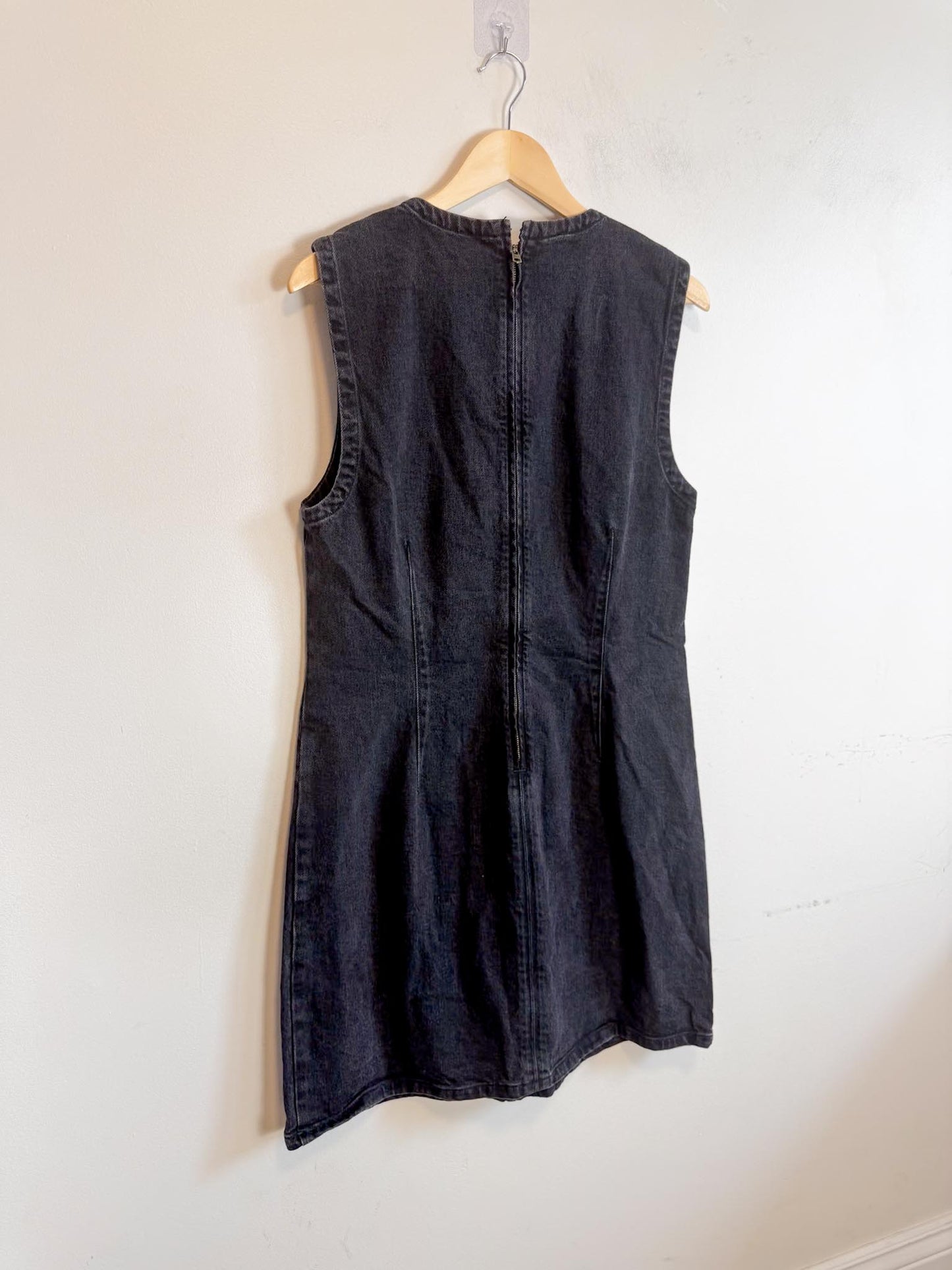 Abercrombie & Fitch Sleeveless Denim Dress in Black (Size L)