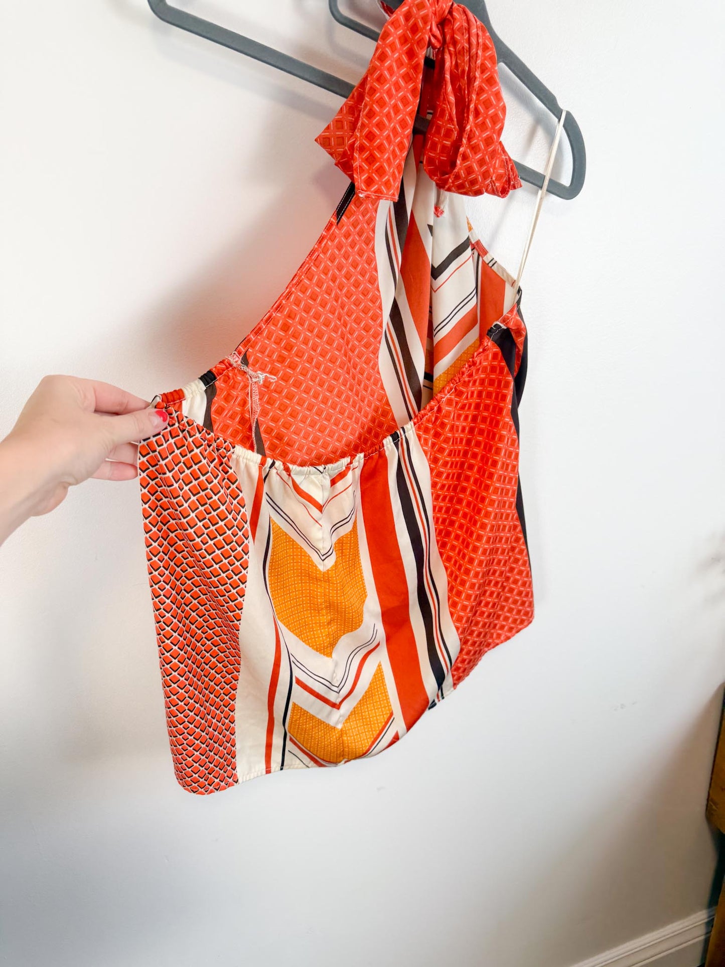Banana Republic Front Halter Scarf Top in Orange Print (Size XL)