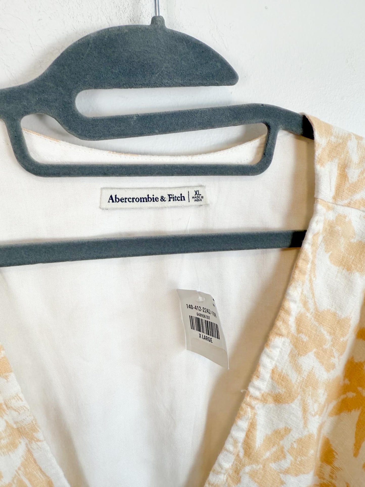Abercrombie & Fitch Linen Cropped Floral Top with Front Tie NWT (Size XL)