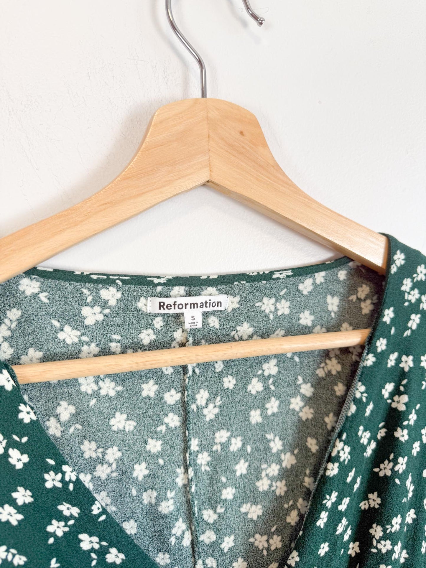 Reformation "Nell Top in Green Floral" (Size S)