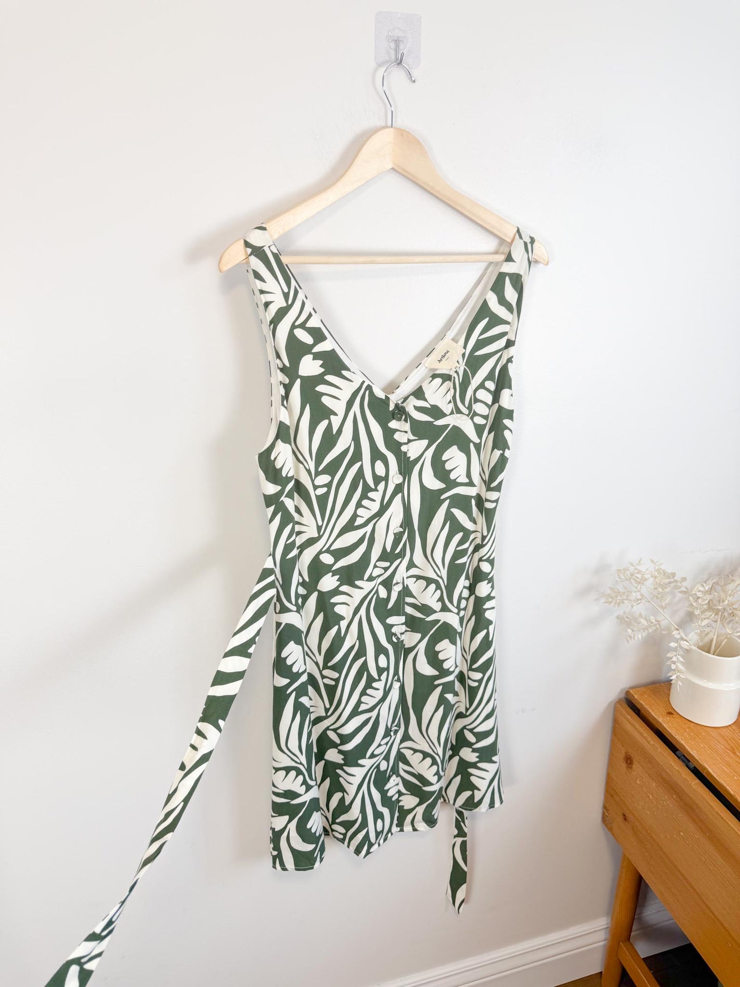 Artlove Paris Floral Dress in Green (Size M)