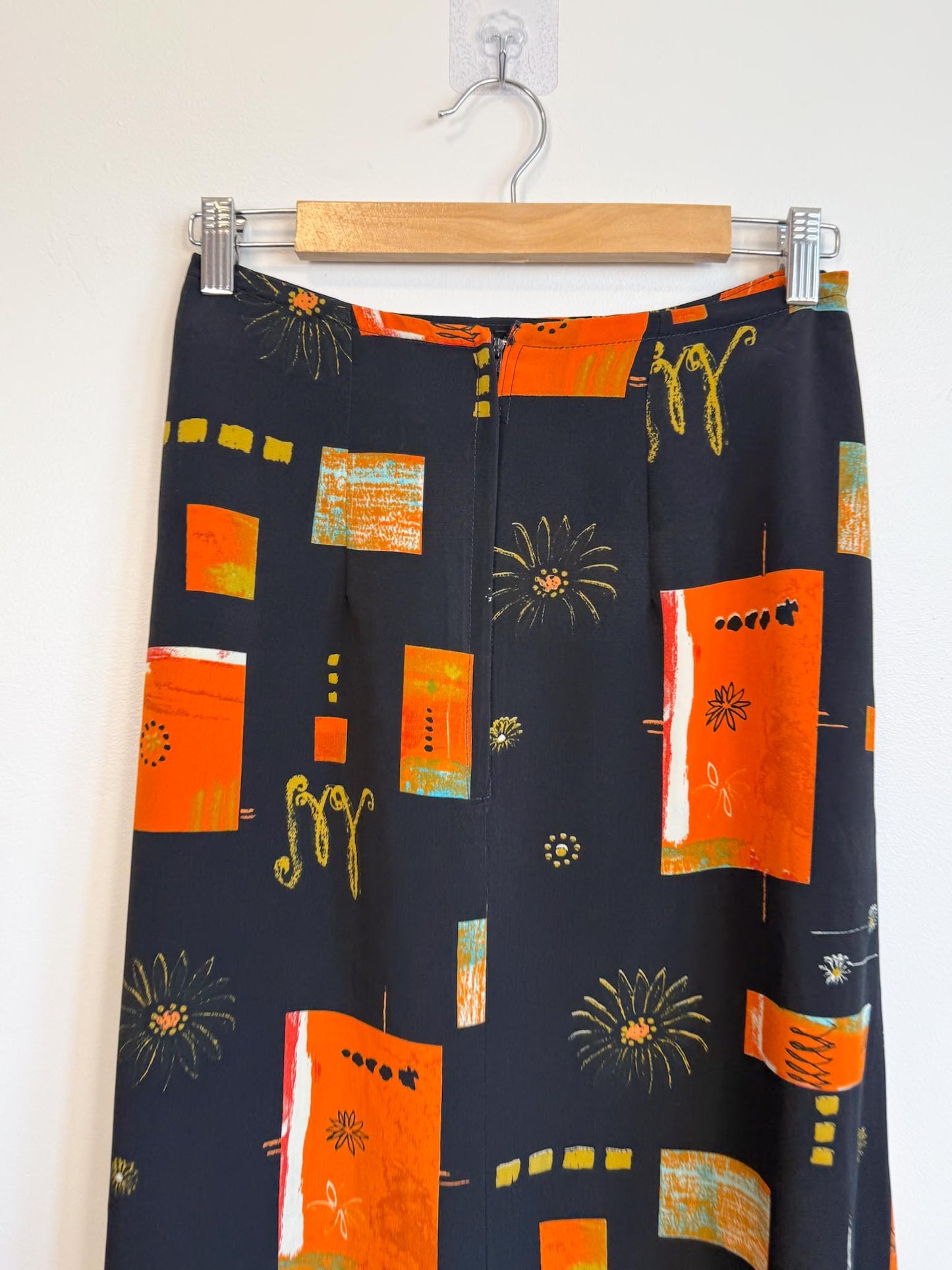Vintage Abstract Floral Print Midi Skirt in Black/Orange (Size M)