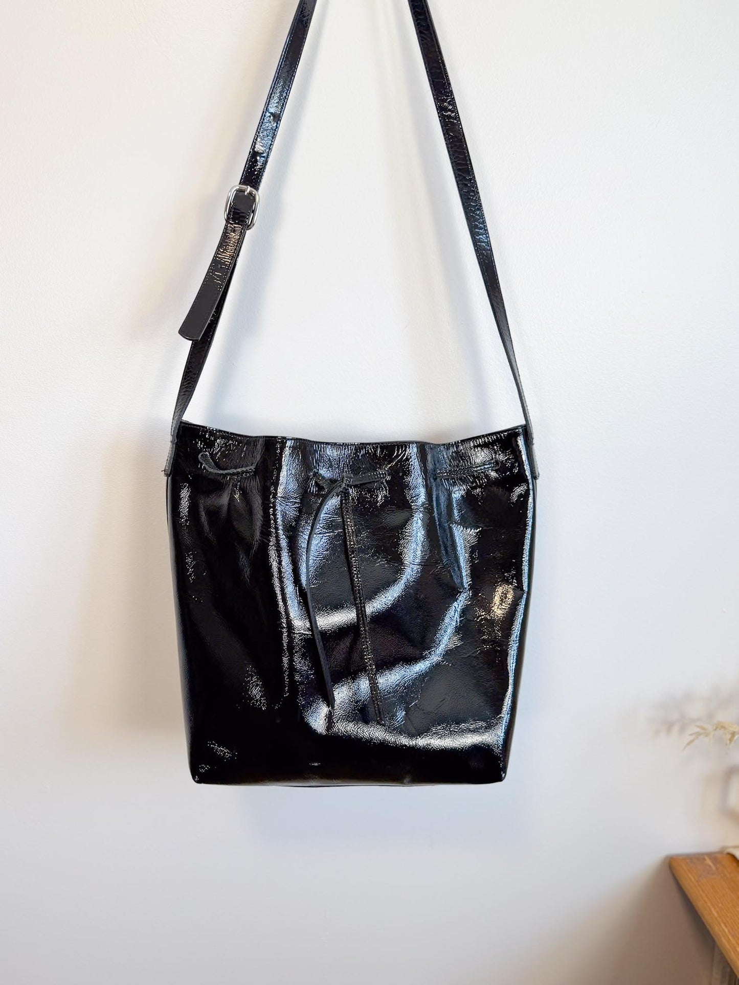 L’Intervalle Black Patent Crossbody Purse