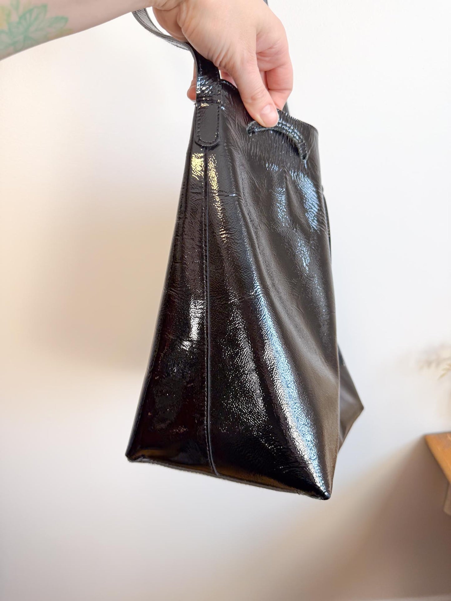 L’Intervalle Black Patent Crossbody Purse