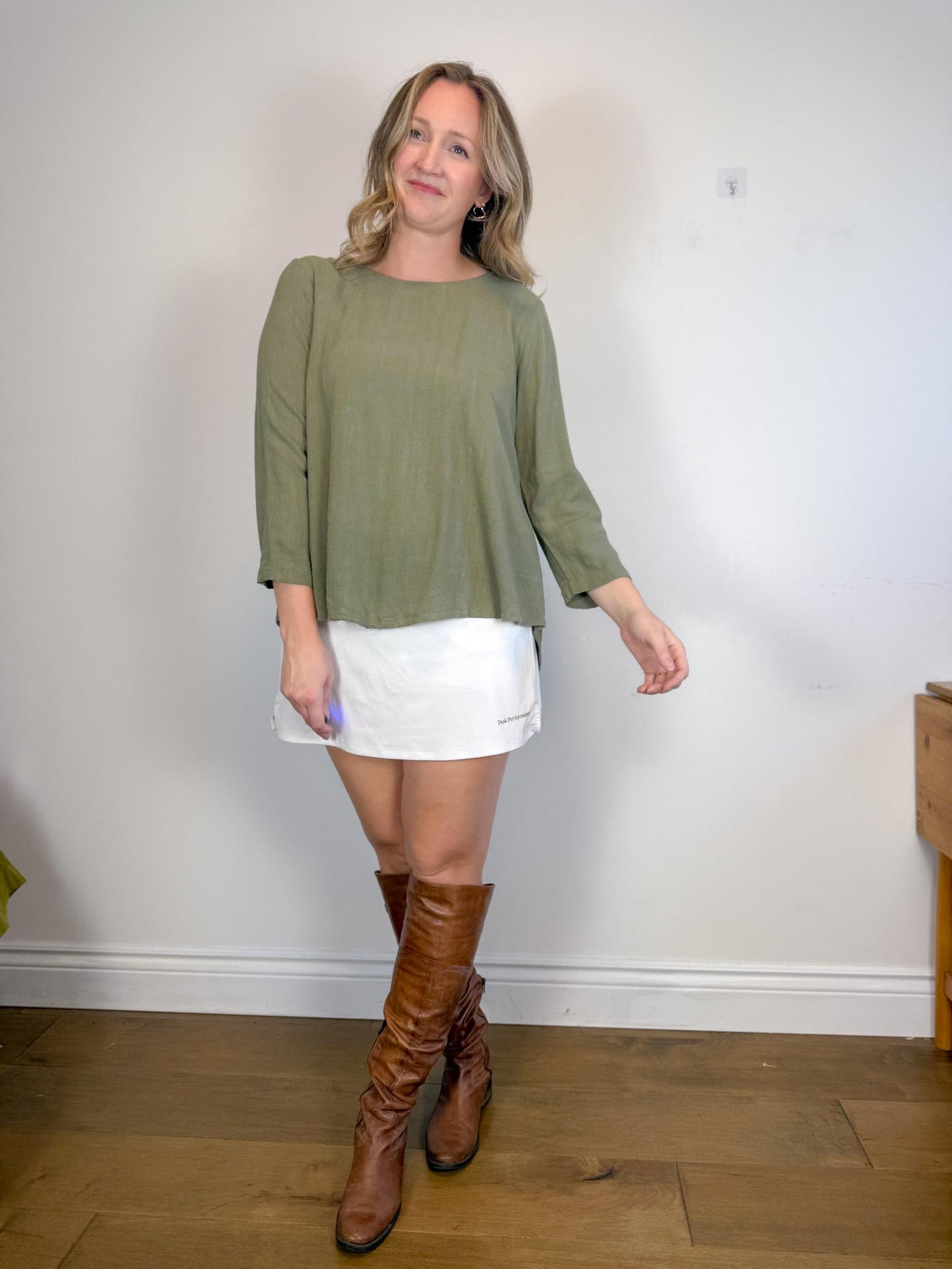 Amanda Moss Slow Fashion "The Neala Top in Sage Green" (Size M/L)