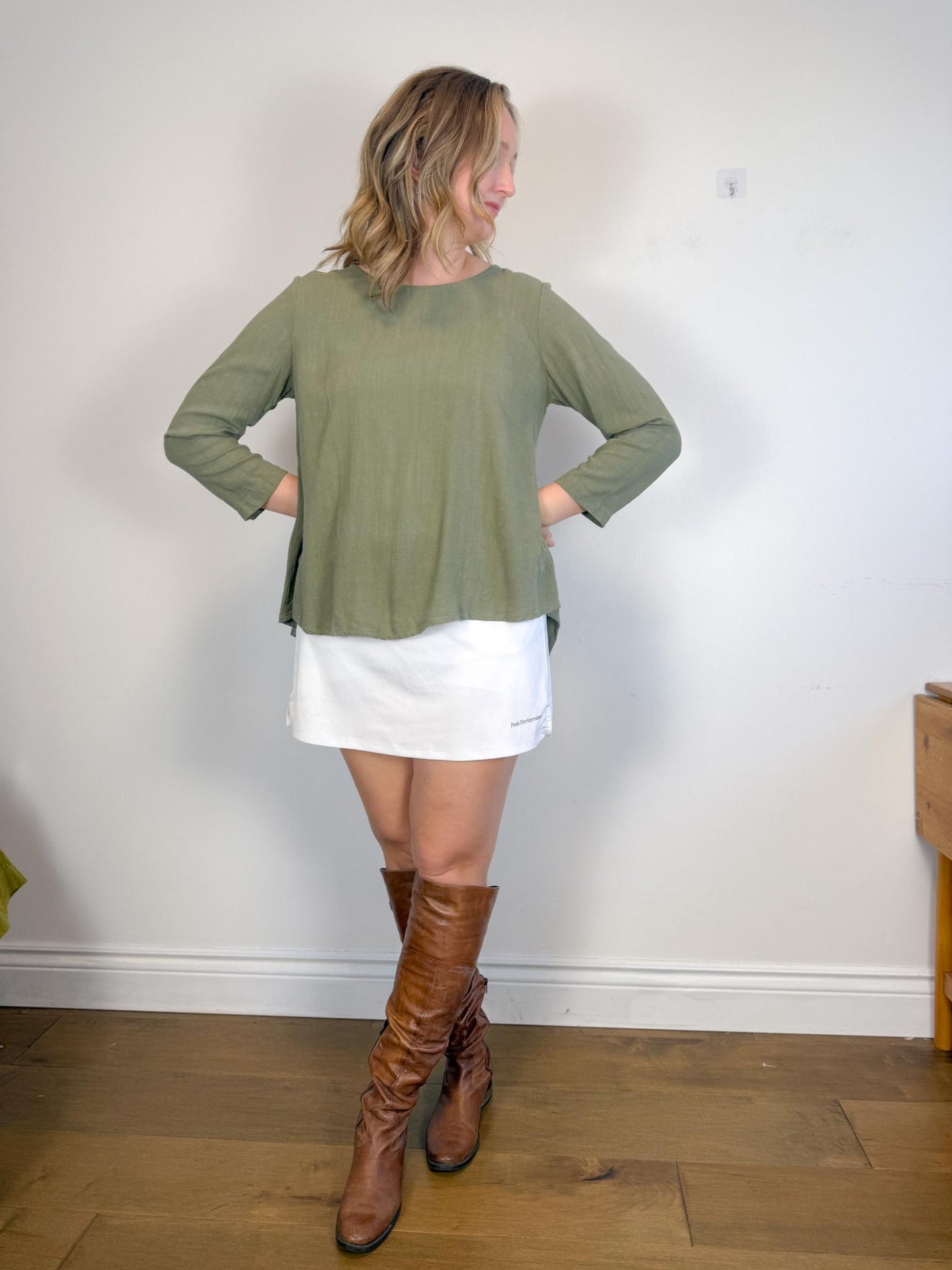 Amanda Moss Slow Fashion "The Neala Top in Sage Green" (Size M/L)