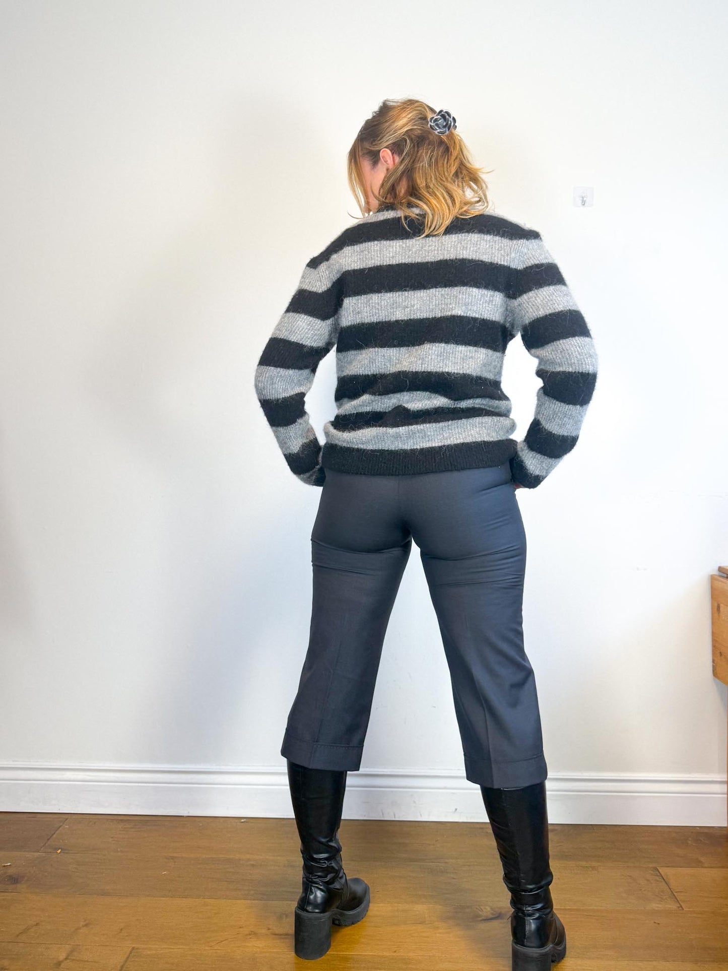 Wolford Wool Culottes in Dark Grey (Size M)