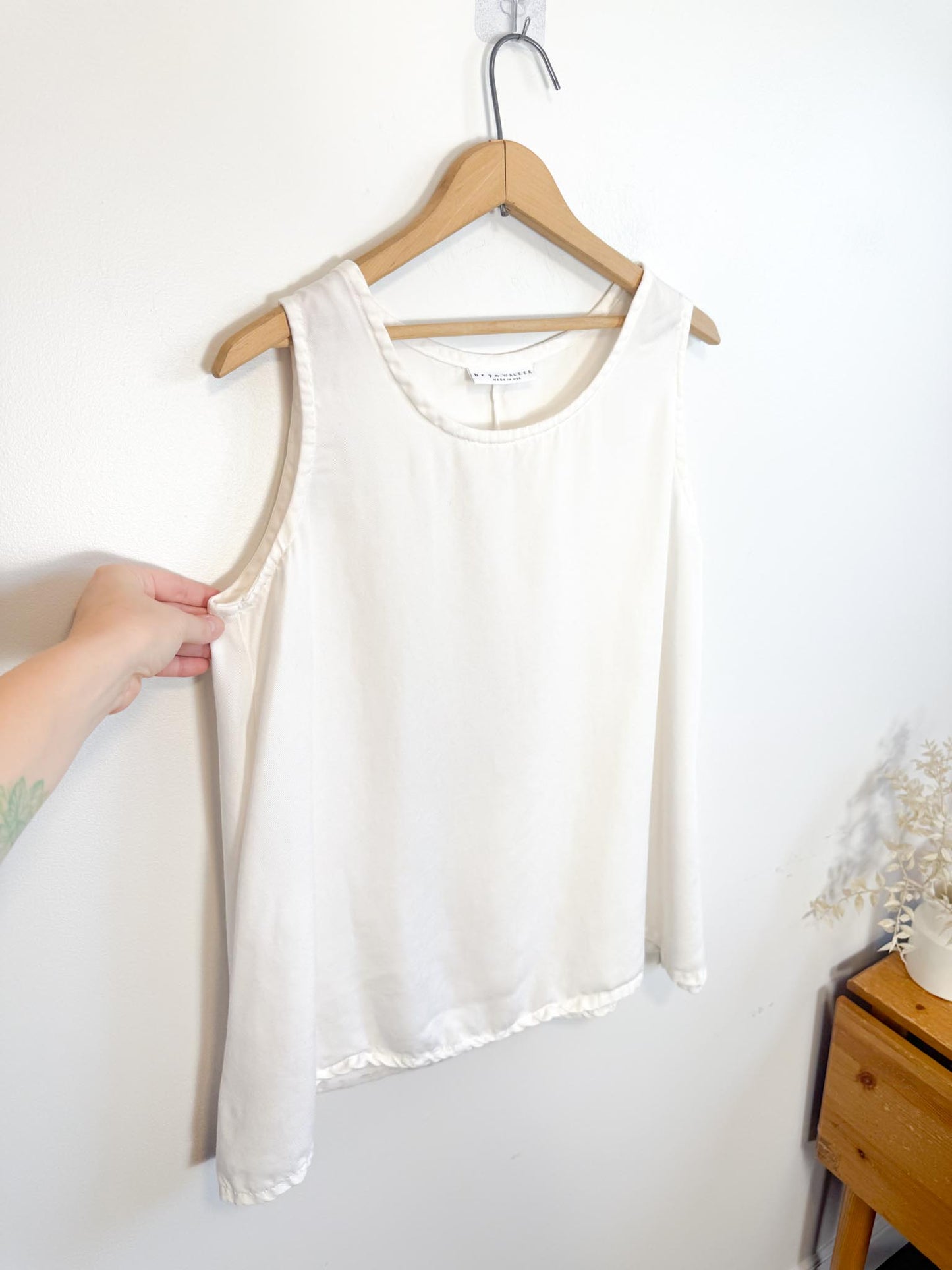 Brynn Walker Sleeveless Tencel Shirt in Off White (Size XS-M)