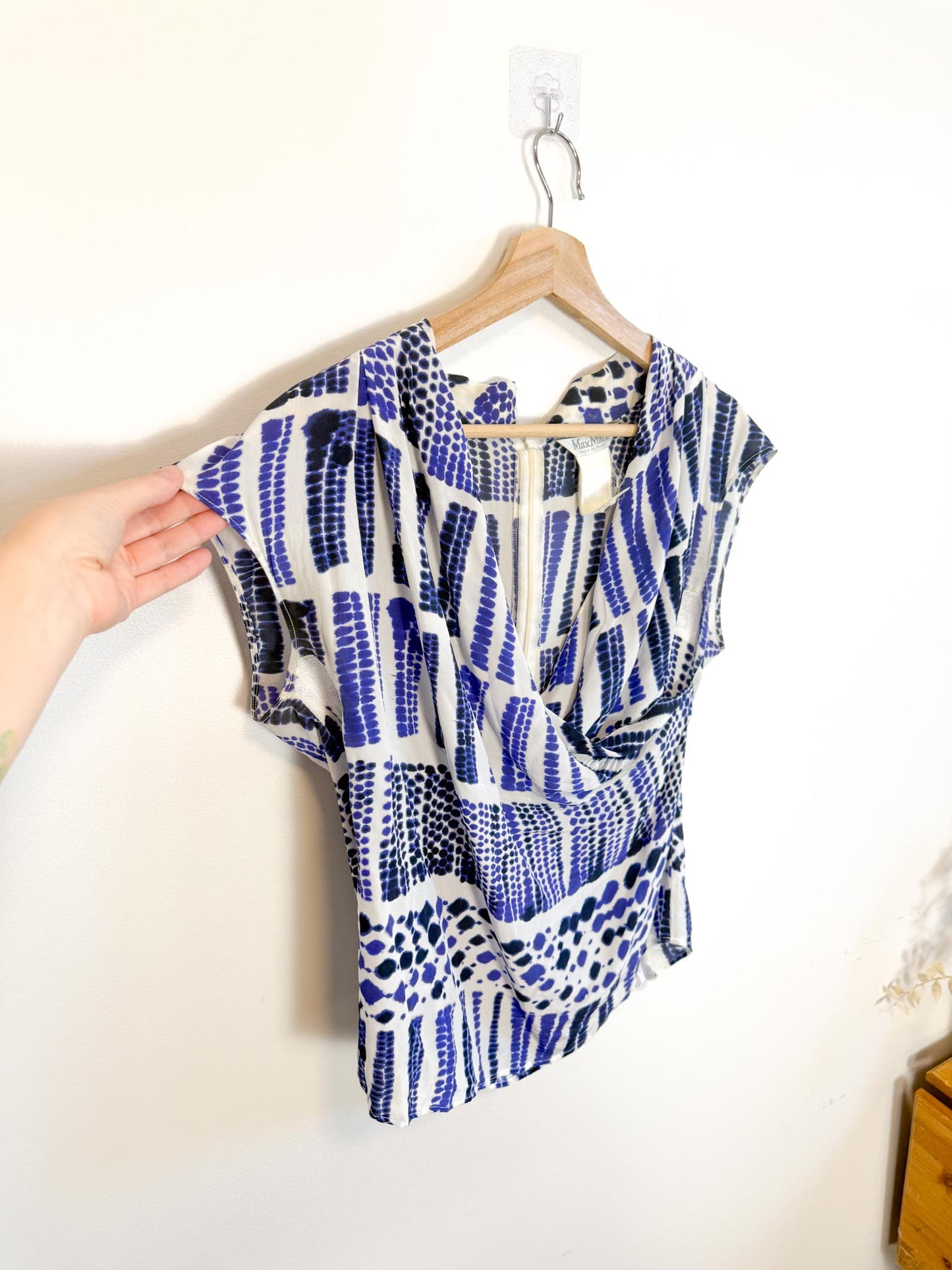 MaxMara Designer Silk Blouse in Blue/White SOLD AS IS (Size L)