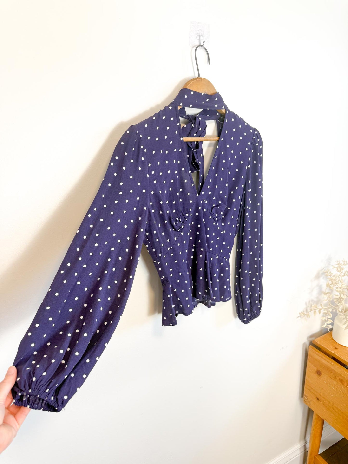 Nobody’s Child Polka Dot High Neck Blouse in Purple/White NWT(Size S)