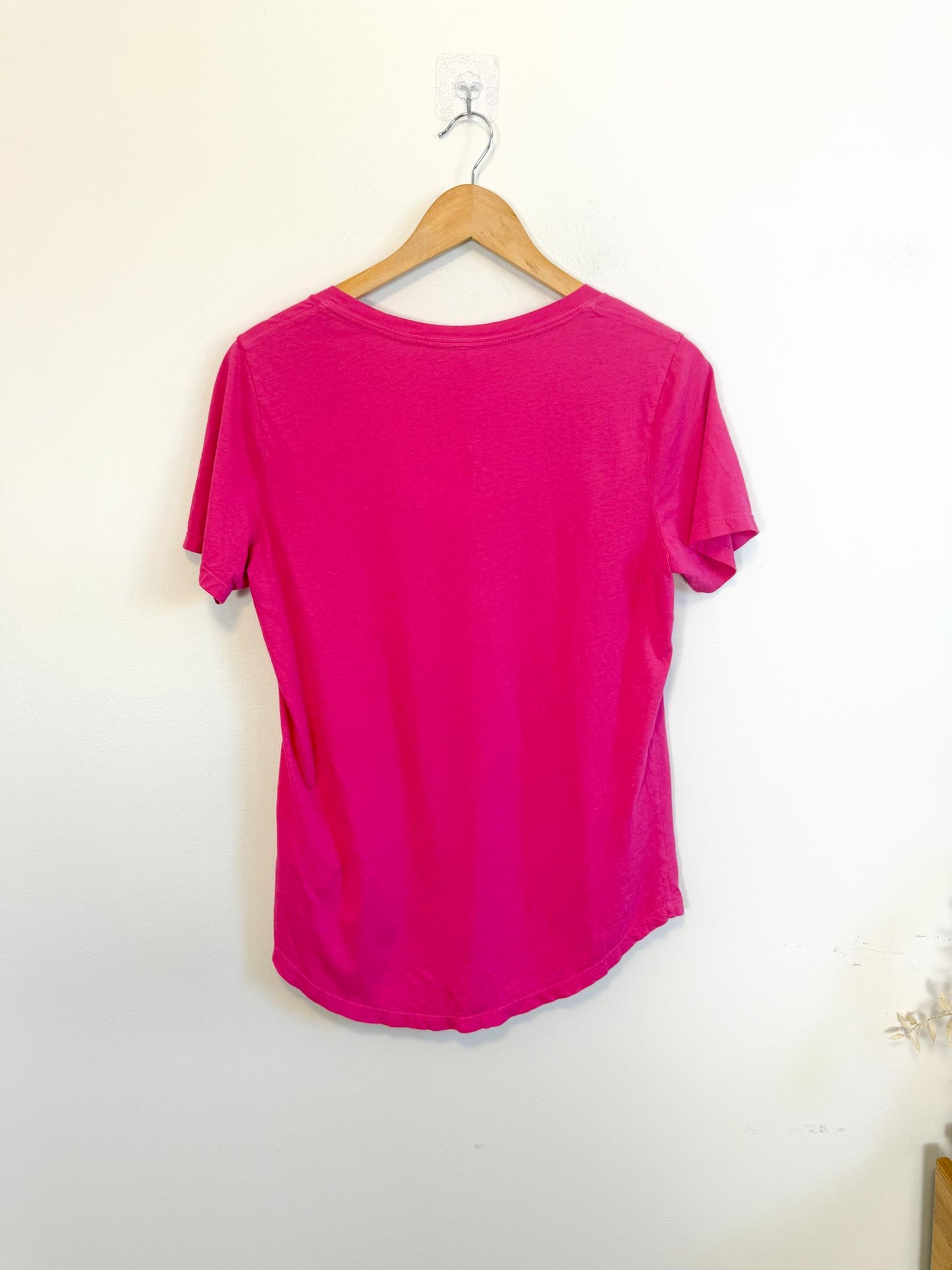 Babaton V-Neck Tee in Hot Pink SOLD AS IS (Size M)