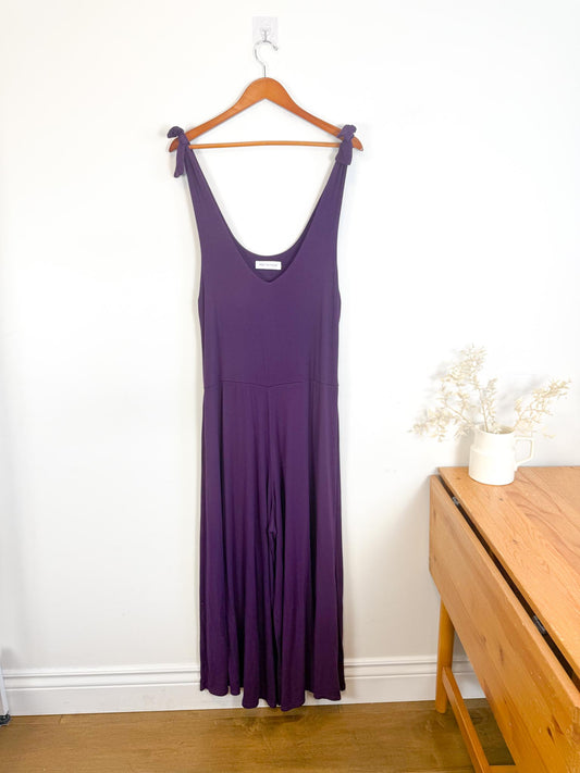 METTAMADE Slow Fashion Wide Leg Jumpsuit in Purple (Size L)