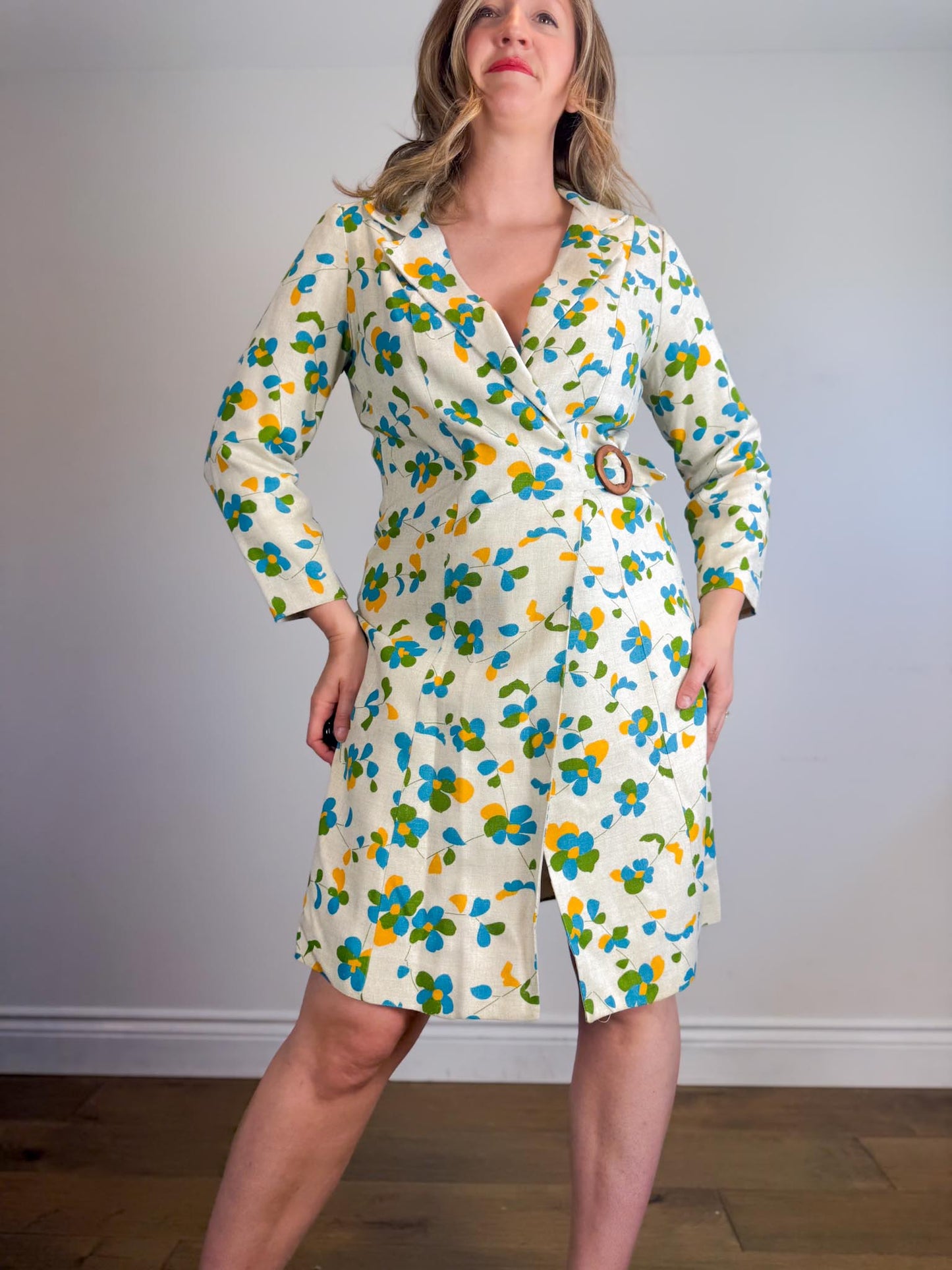 Vintage Floral Wrap Dress / Jacket (Size M/L)