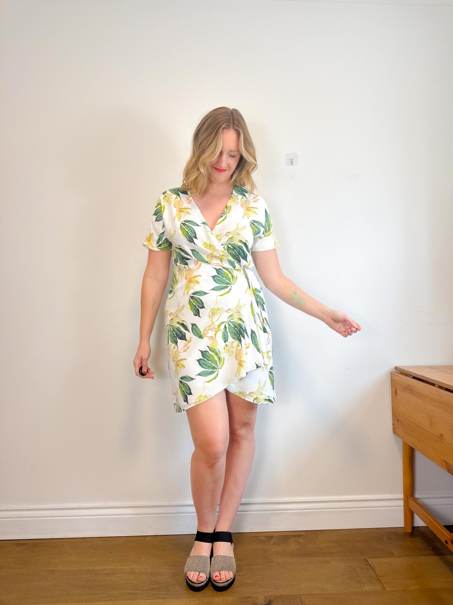 Babaton Wallace Wrap Dress in White/Green Floral (Size M)