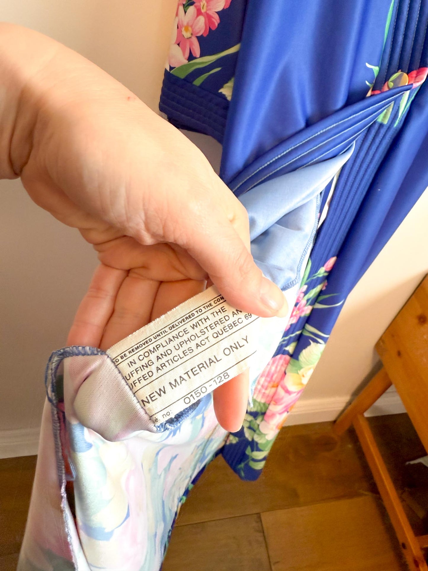 Vintage Robe / Duster Jacket in Blue/Floral Print (Size L)
