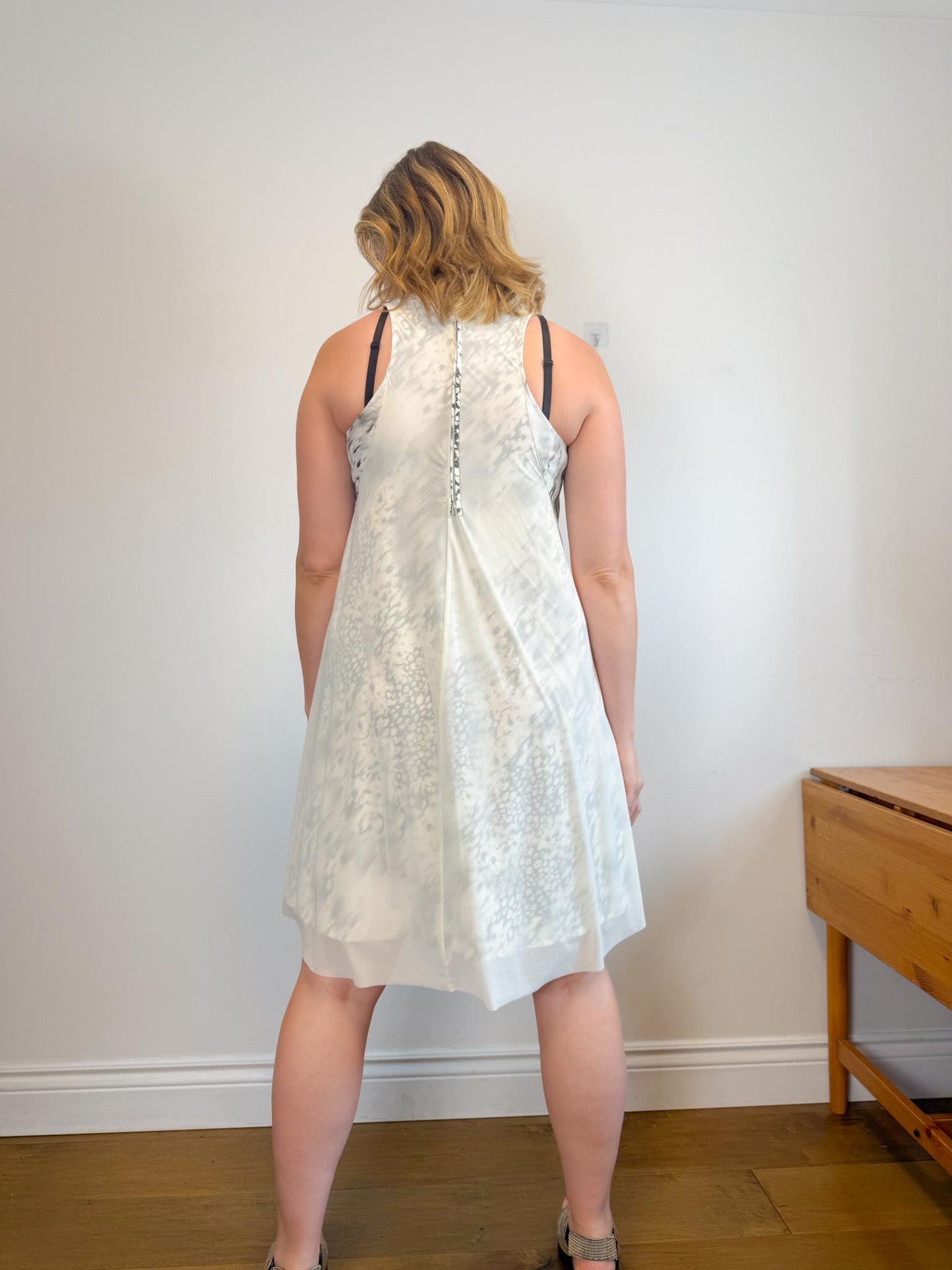 Lululemon "Mesh Overlay High-Neck Dress in White/Black" (Size L)