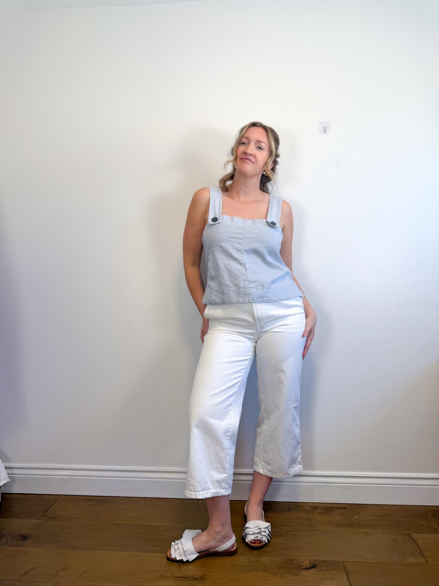 Everlane "The Apron Linen Tank in Grey" (Size 8)