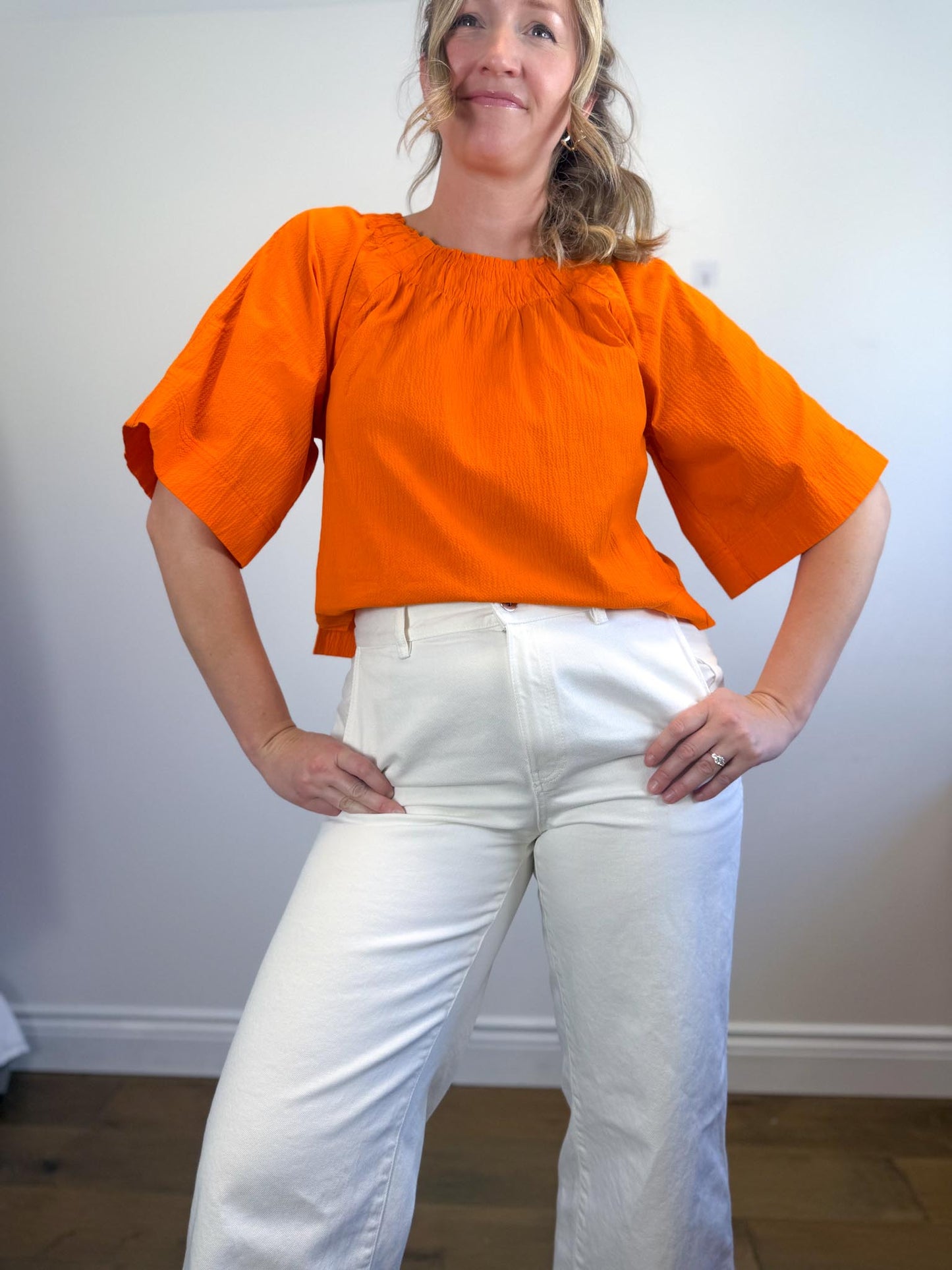 Everlane "The Seersucker Gathered Tee in Orange" (Size M)