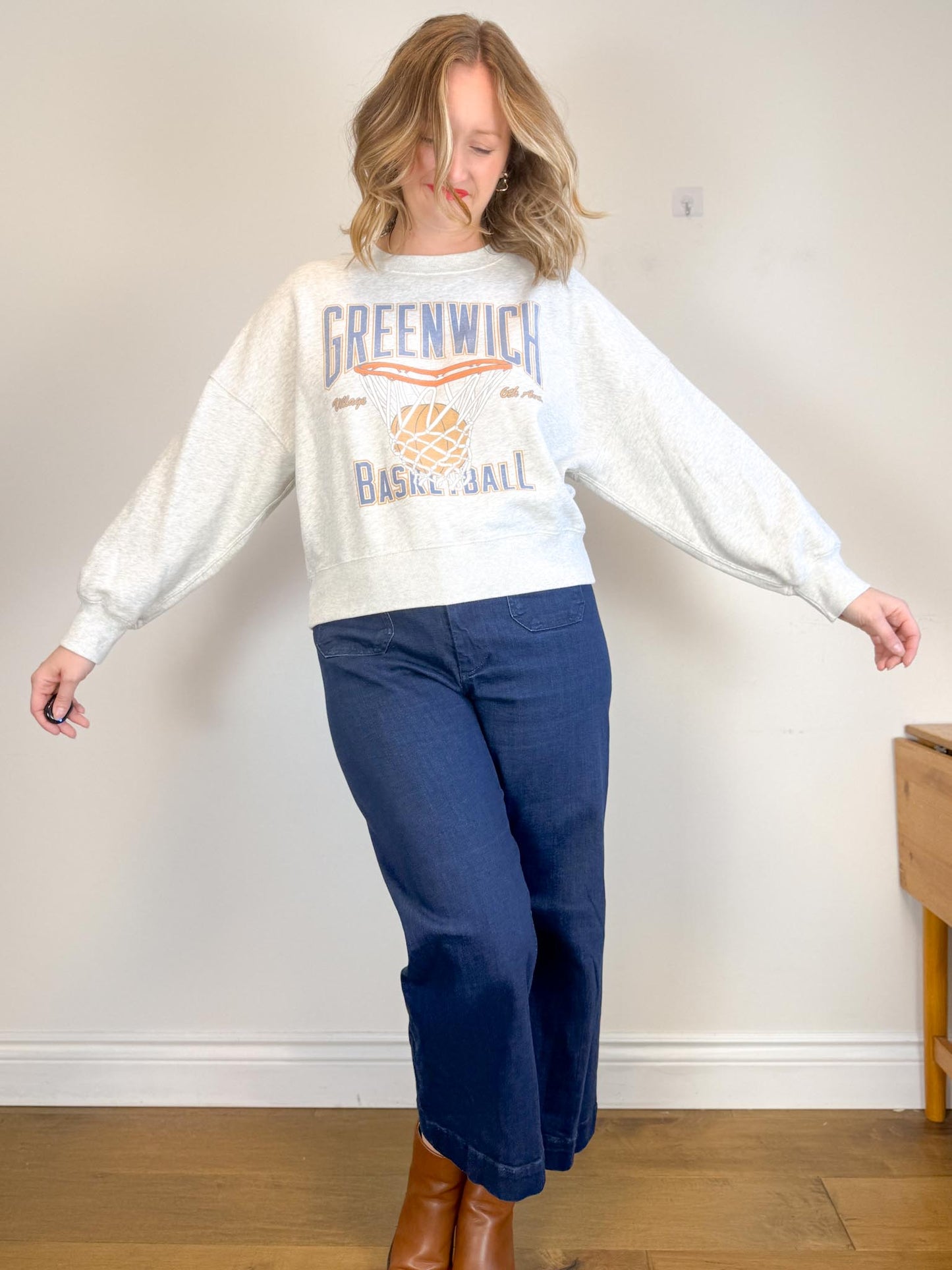Abercrombie "Greenwich Basketball Crewneck in Grey" (Size L)