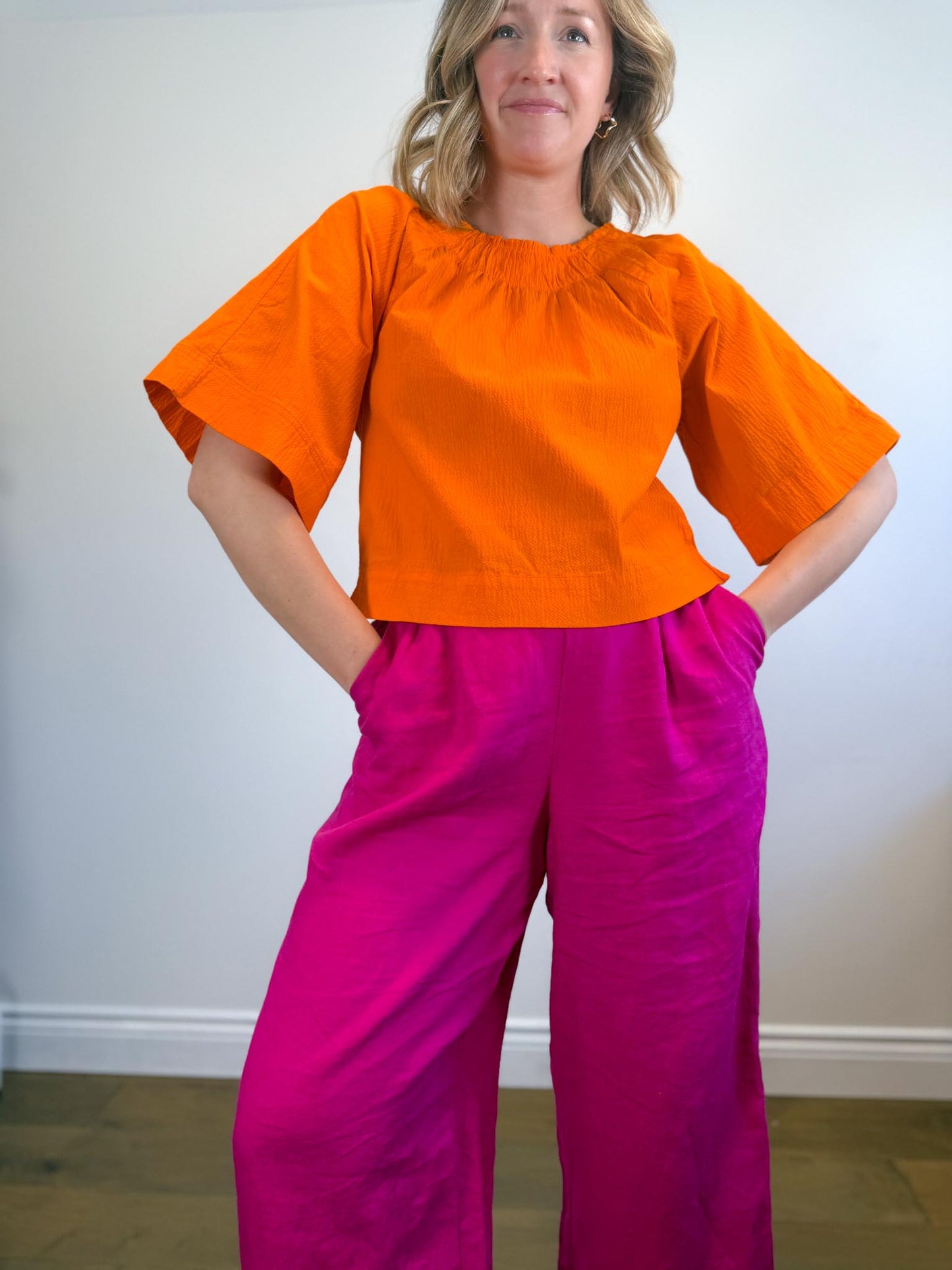 Everlane "The Seersucker Gathered Tee in Orange" (Size M)