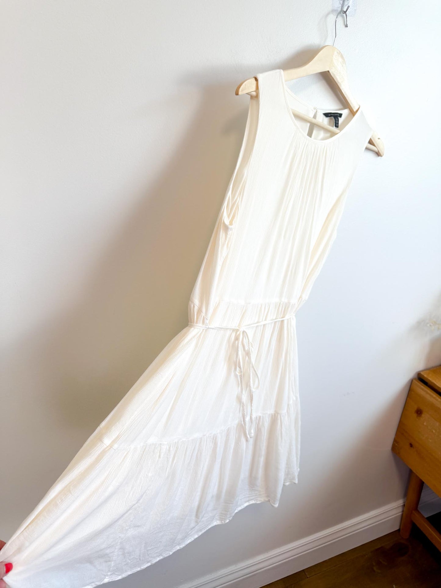 Banana Republic Tiered Mini Dress in White (Size L)