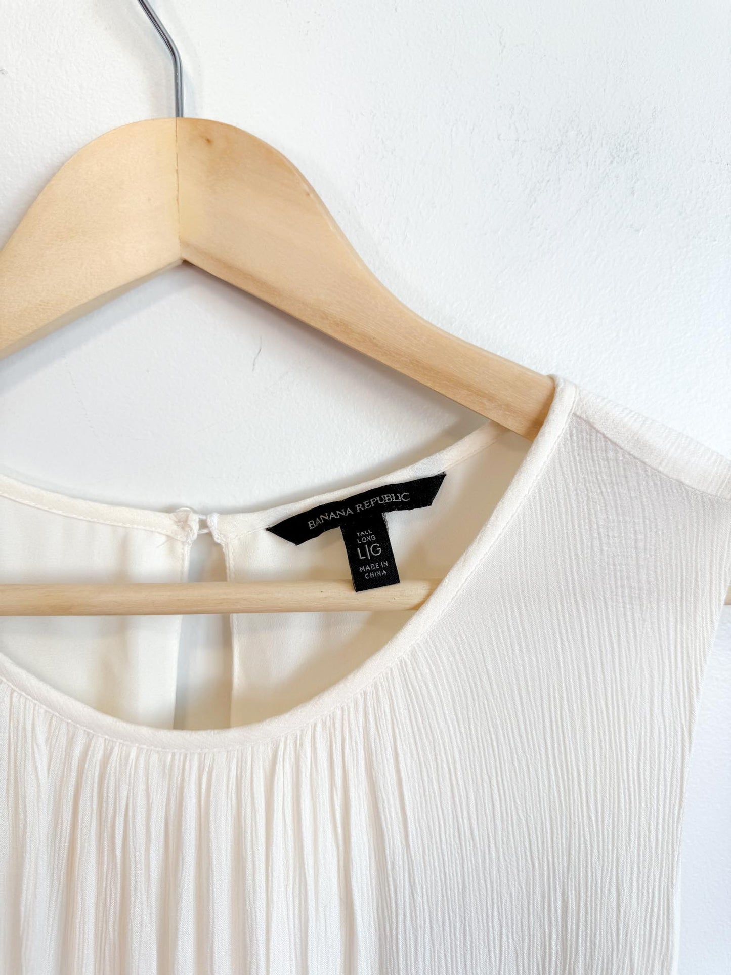 Banana Republic Tiered Mini Dress in White (Size L)