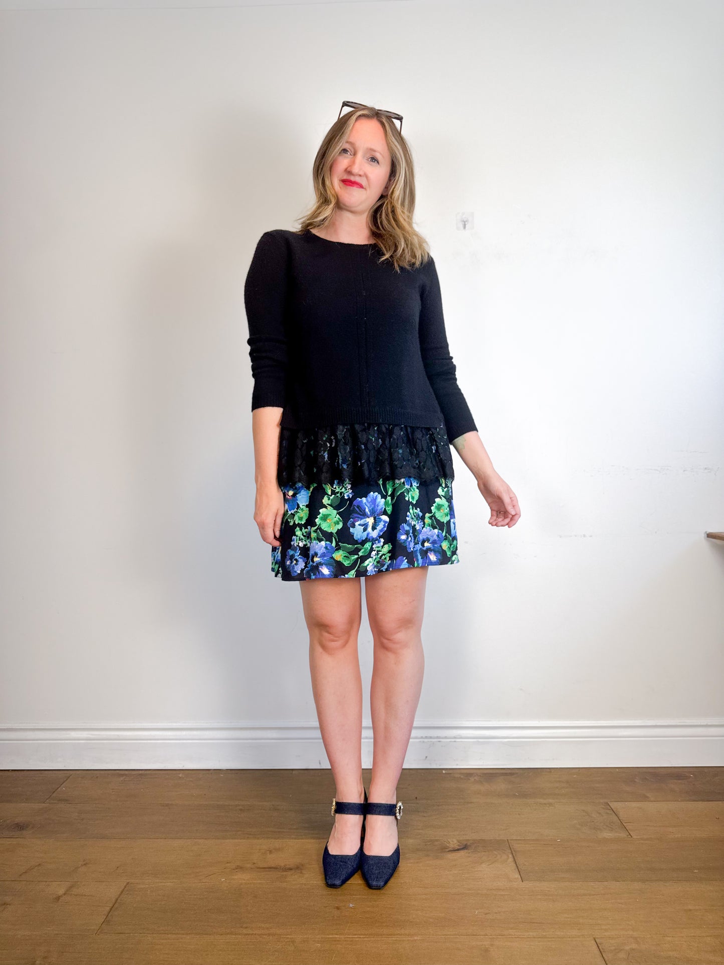 Autumn Cashmere Sweater in Black with Lace Trim (Size L)