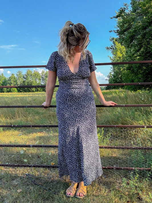 MATTEAU Designer "Organic Silk Crepe De Chine Maxi Dress in Navy Floral (Size 8)