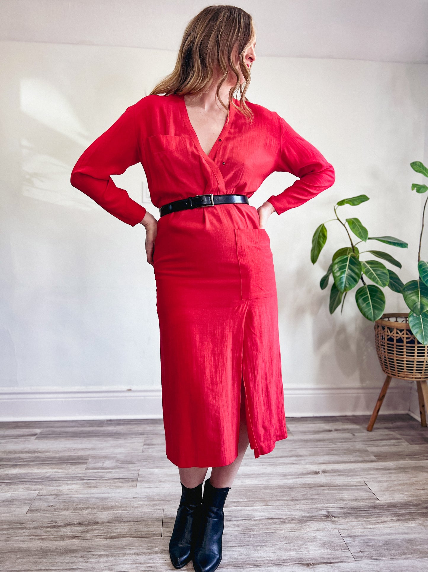 Vintage Red Long Sleeve Dress (Size M/L)