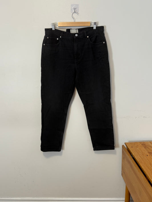 Everlane "The Super-Soft Relaxed Jean in Black" NWT (Size 31)