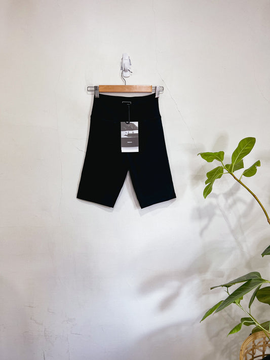 Finisterre Vela Biker Shorts in Black NWT (Size 6)