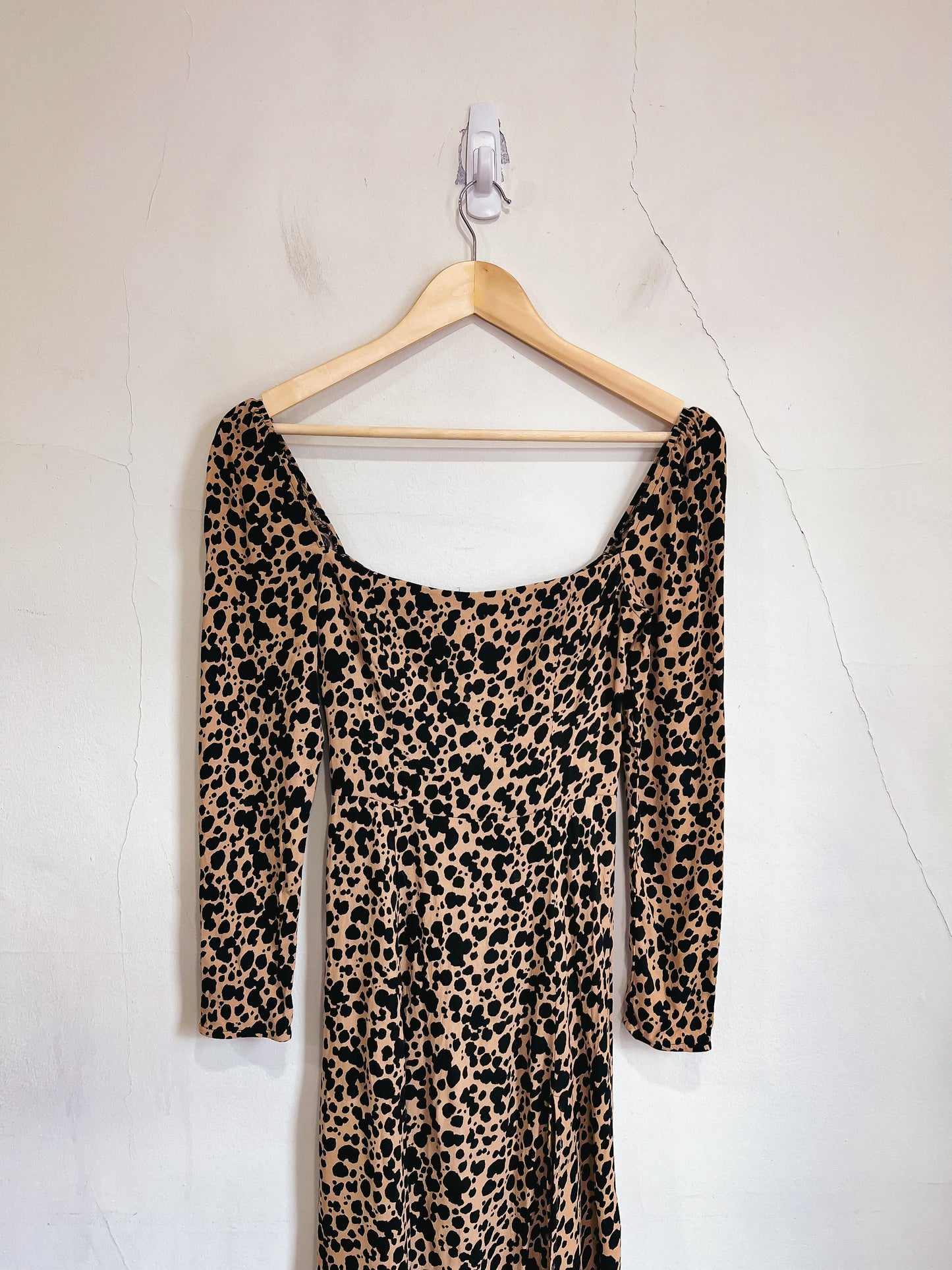 Reformation "Sigmund Dress in Leopard Print" (Size 4P)