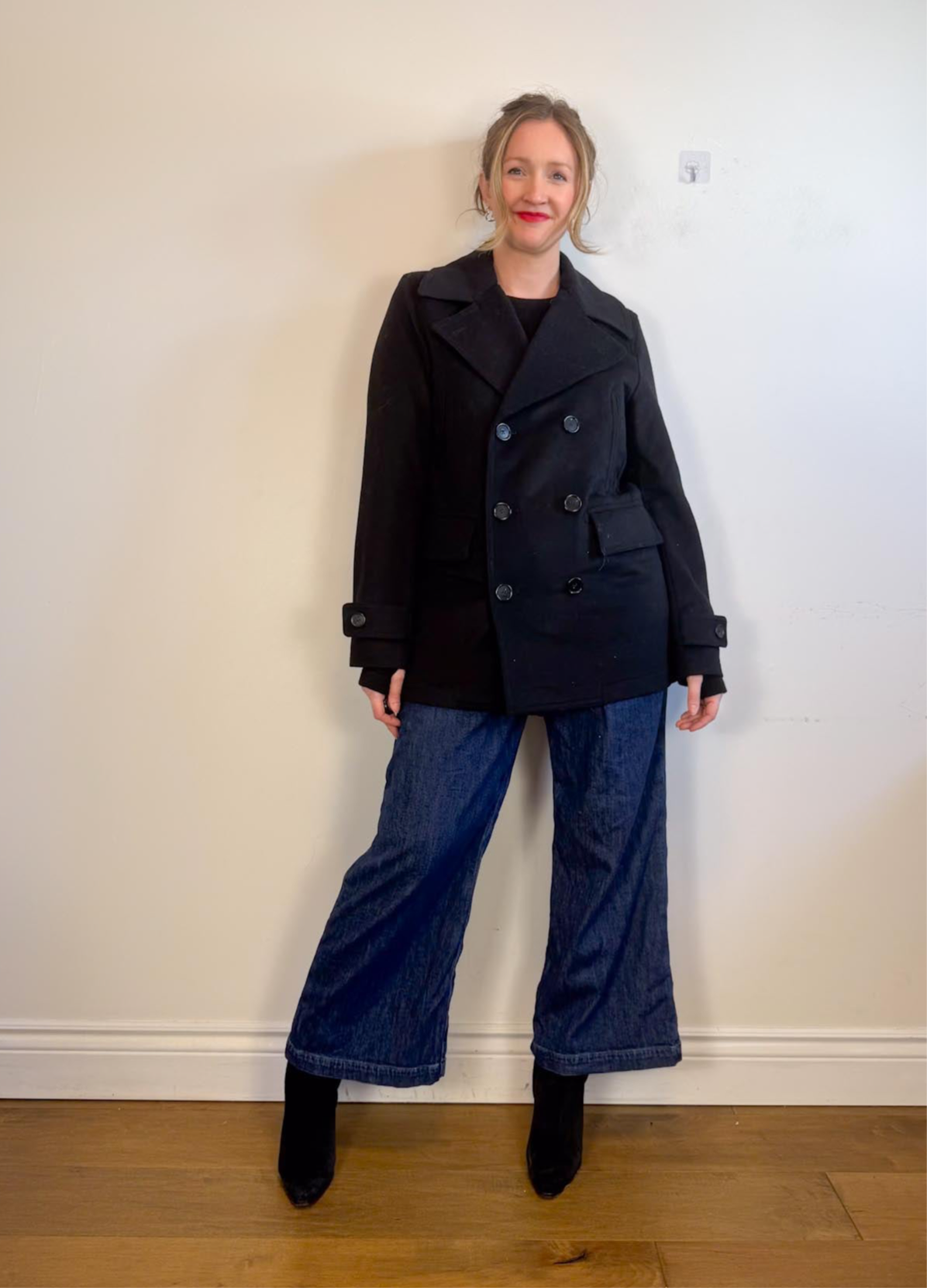 Quince Italian Wool Peacoat in Black (Size M/L)