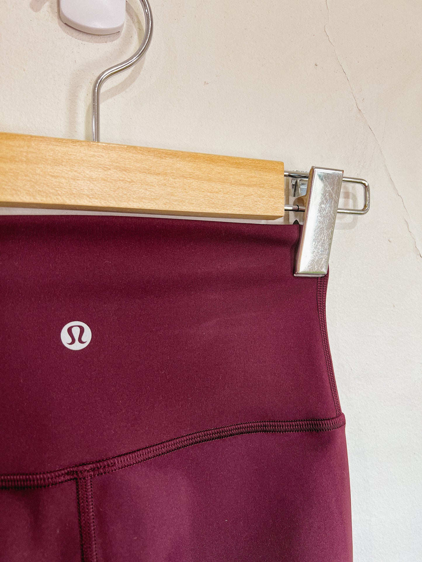 Lululemon Maroon Wunder Under High Rise Tight 25" NWT (Size 0)