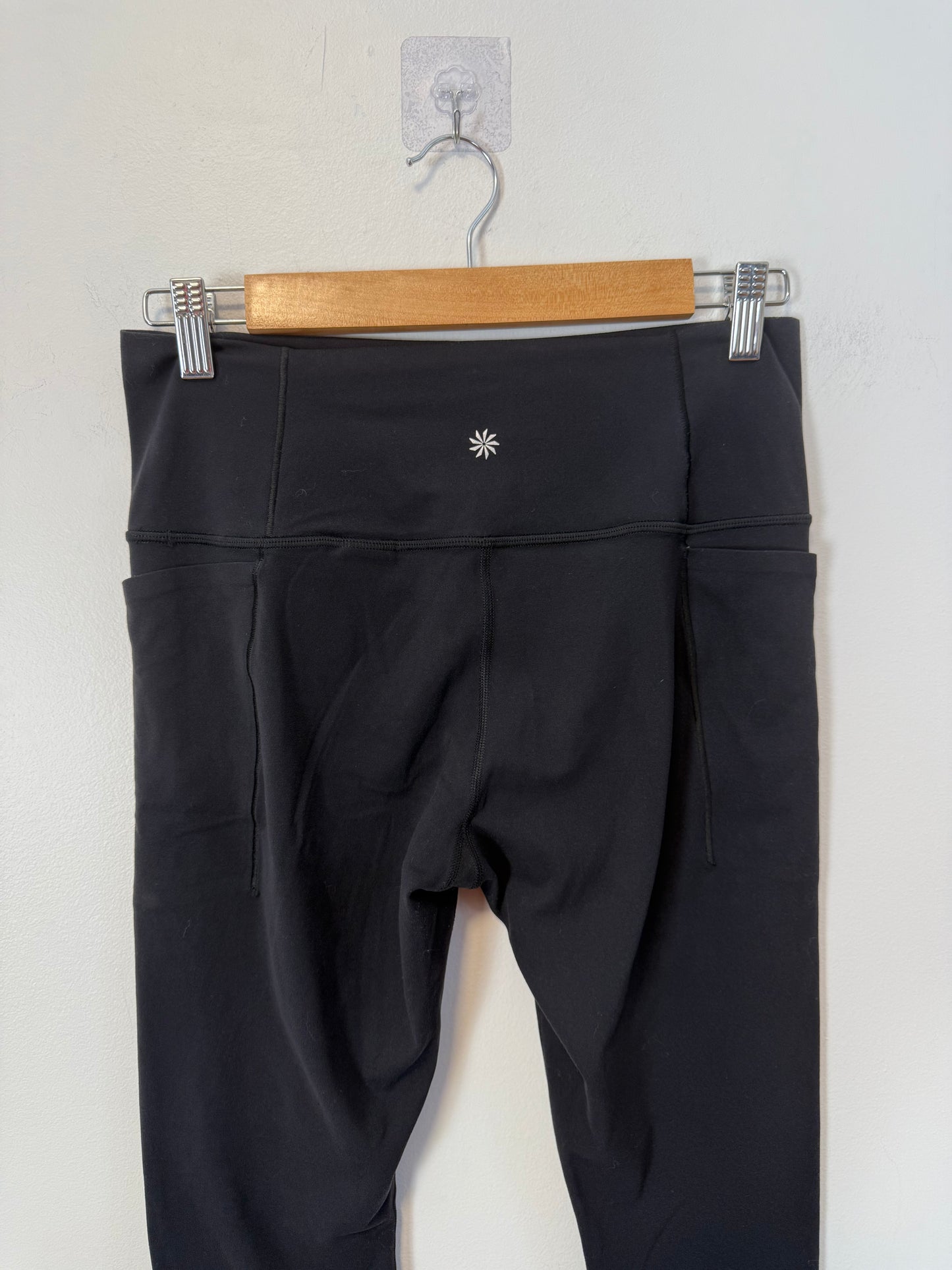 Athleta "Transcend Stash High Rise Legging in Black" (Size L)