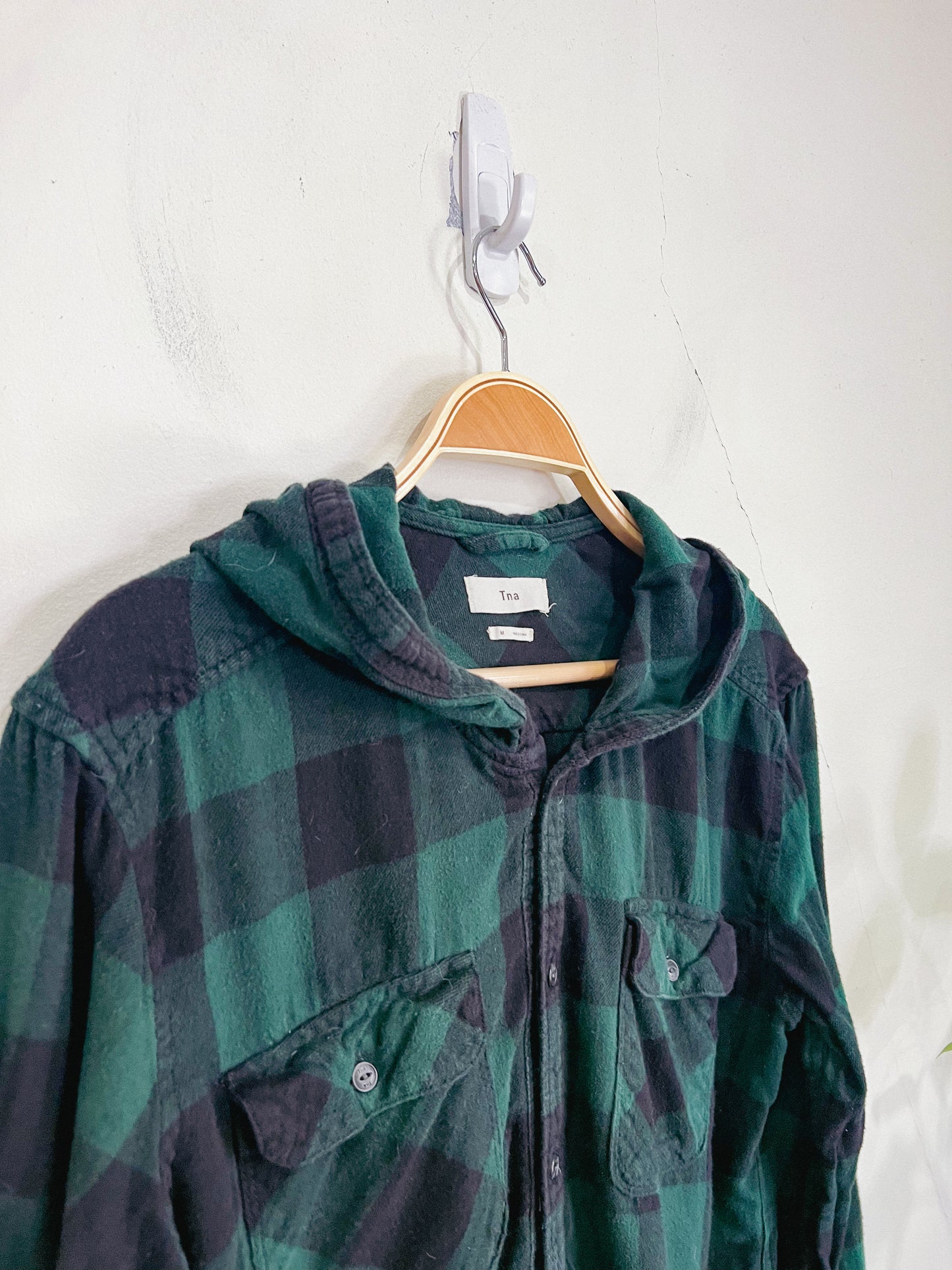 TNA Plaid Flannel Button Down with Hood in Black/Green (Size M)