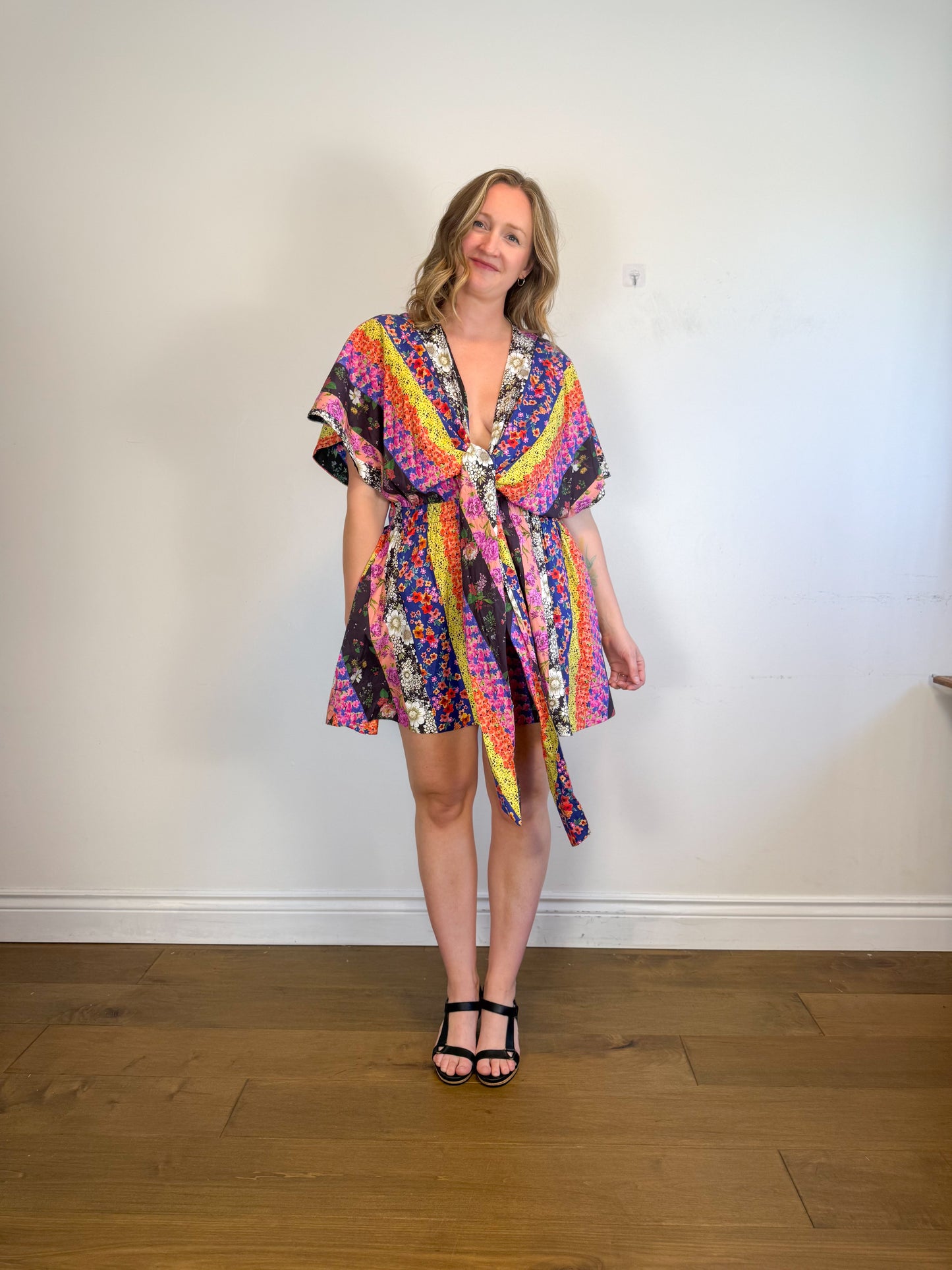 AMUR Sustainable  "Nyla Tie Front Dress" in Mixed Floral Print (Size L/XL)