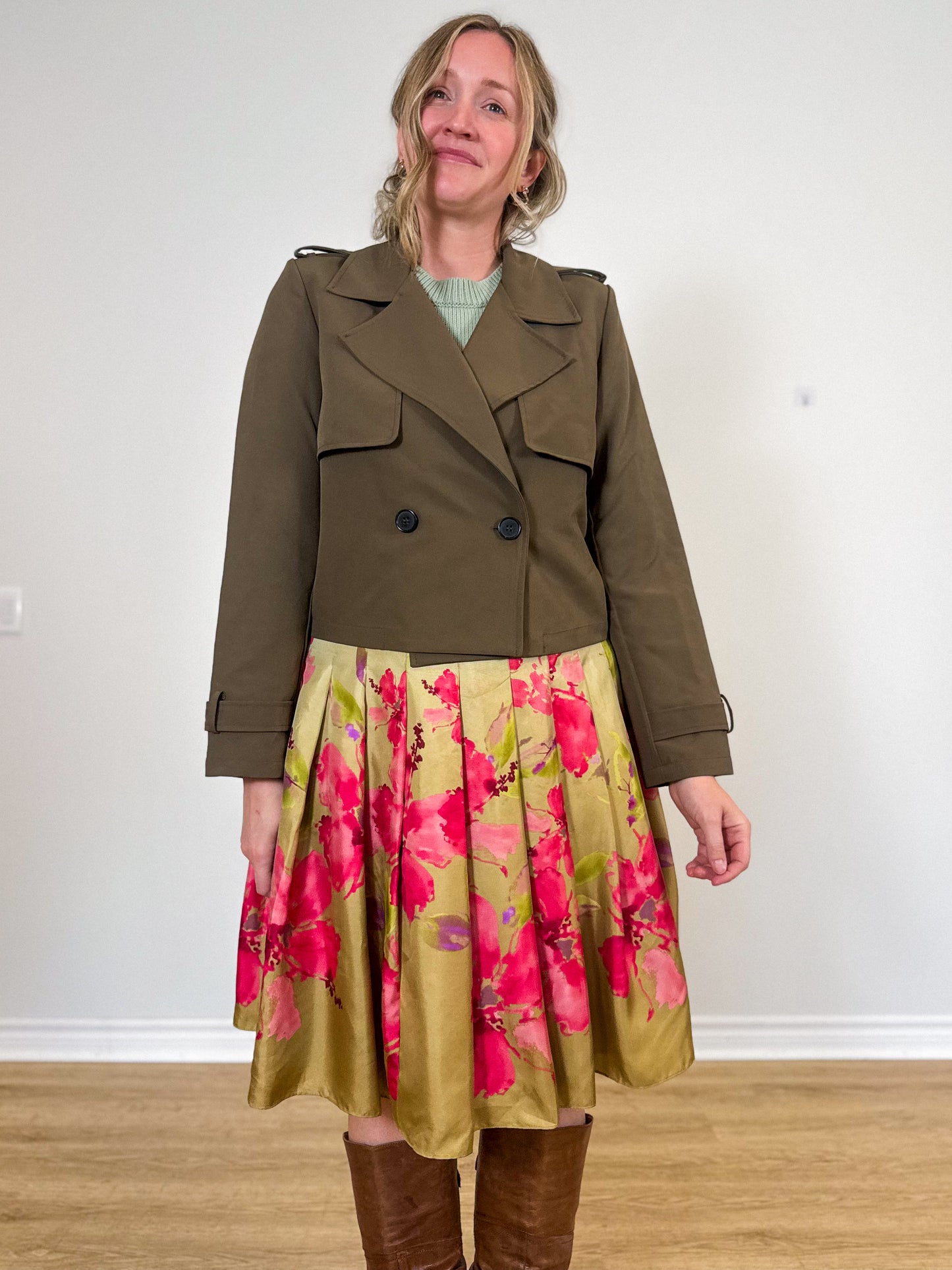Cropped Trench Style Jacket (Size M/L)