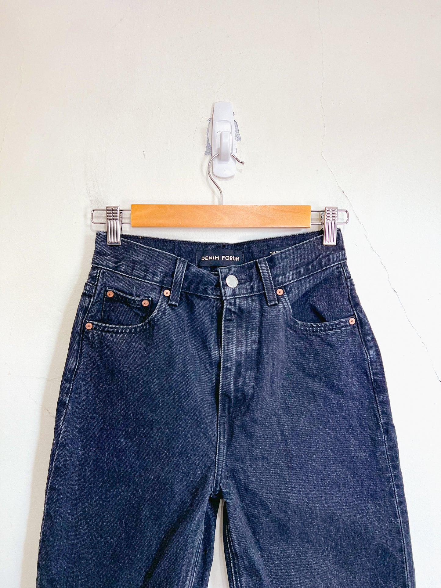 Denim Forum "The Gia High Rise Carrot Jeans in Black Denim" (Size 24)